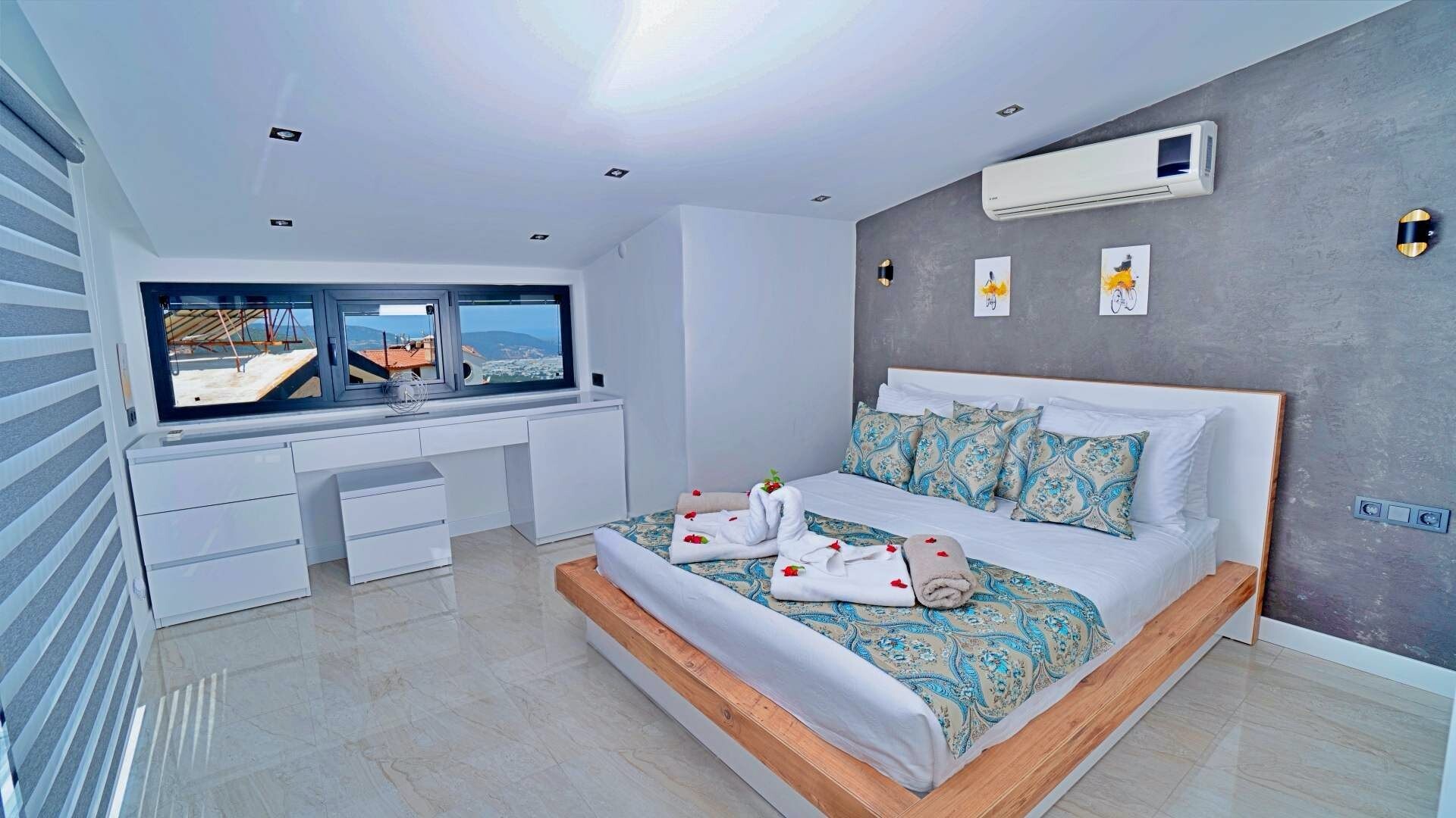 VBK68477 Villa Booking