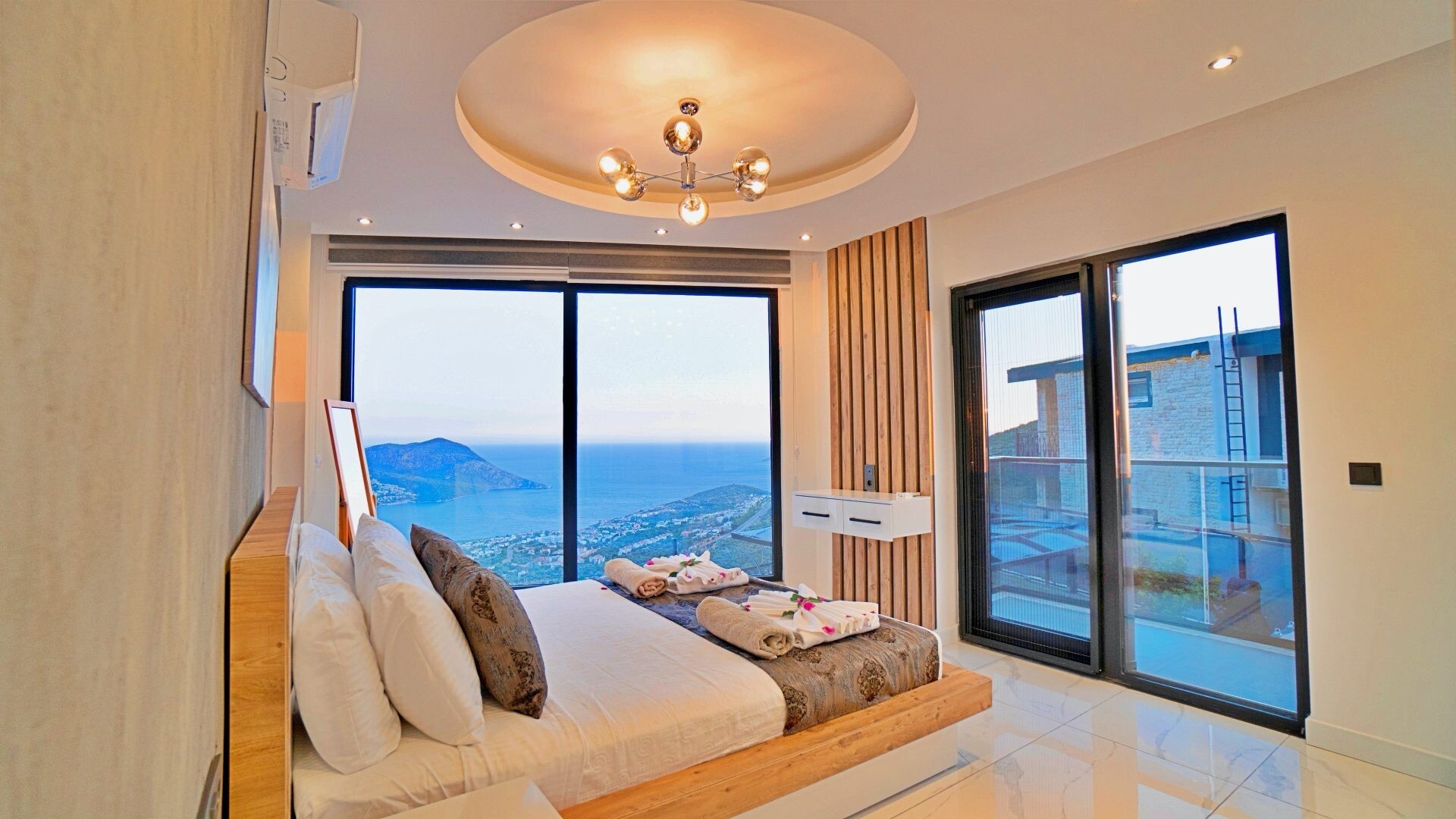 VBK68477 Villa Booking