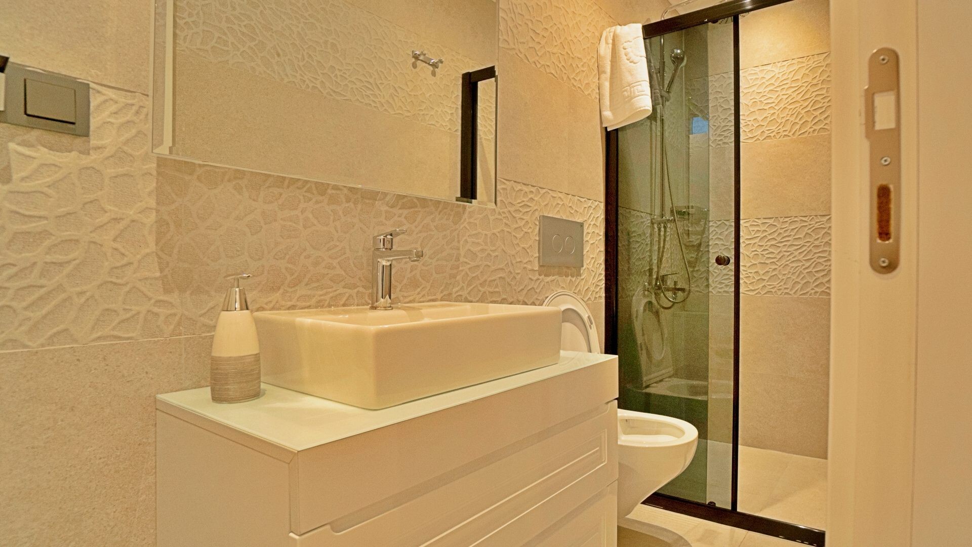 VBK68477 Villa Booking