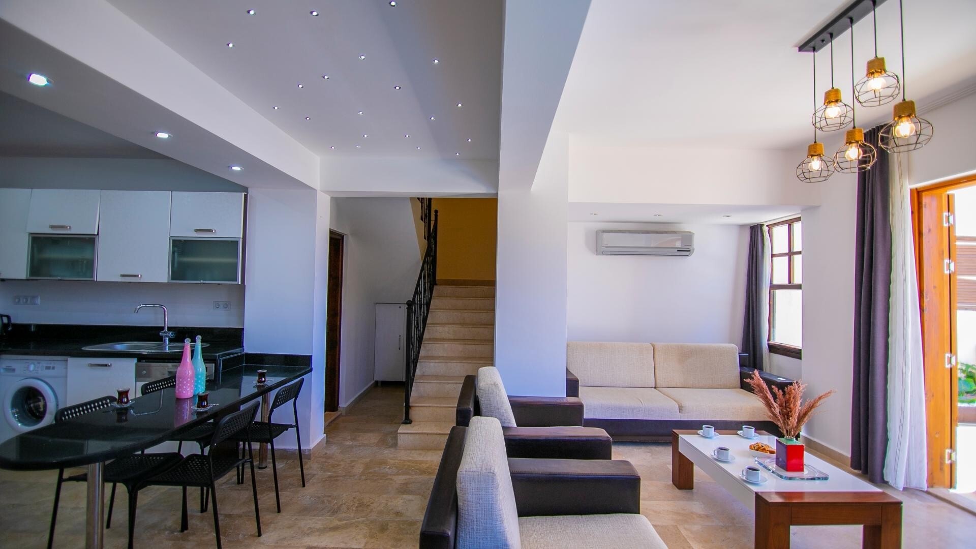 VBK25393 Villa Booking