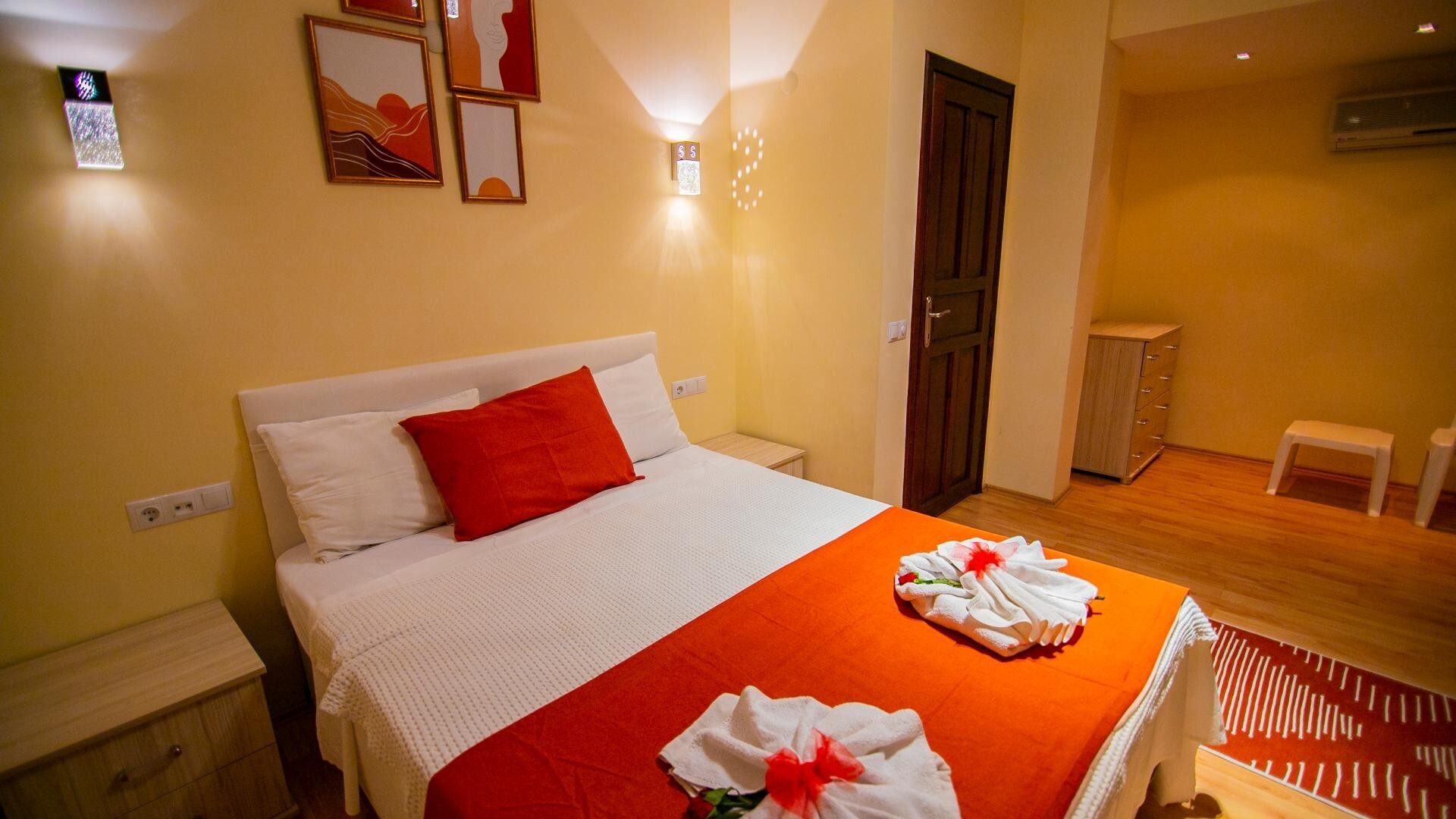 VBK25393 Villa Booking