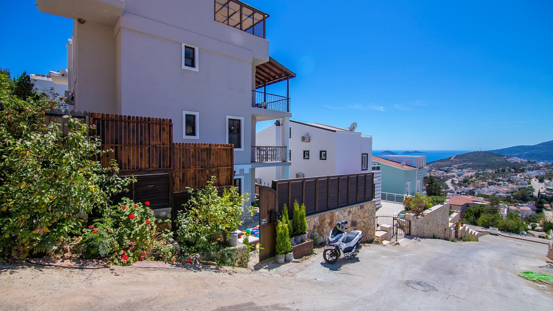 VBK25393 Villa Booking