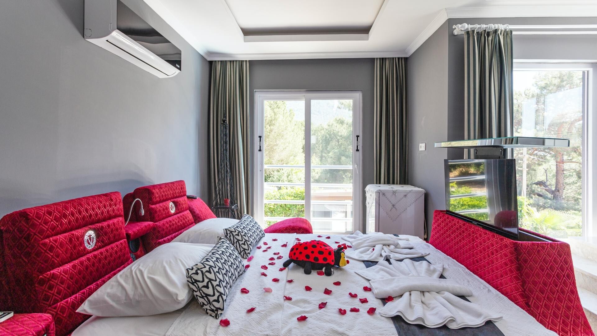 VBK68291 Villa Booking