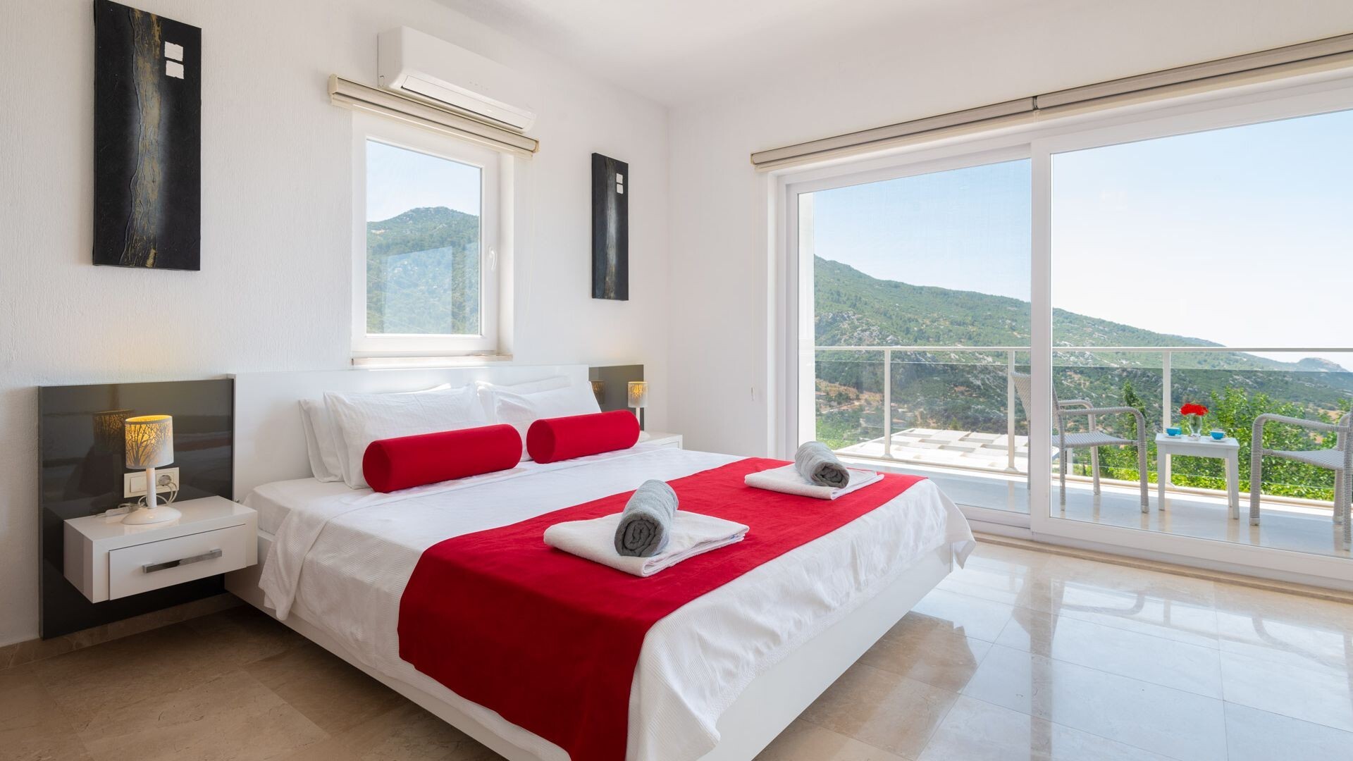 VBK74404 Villa Booking