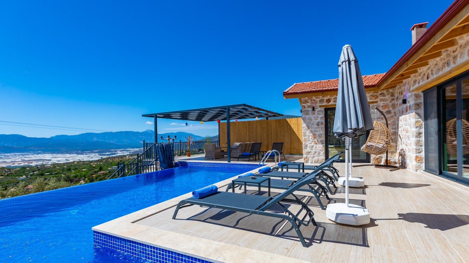 VBK75815 Villa Booking