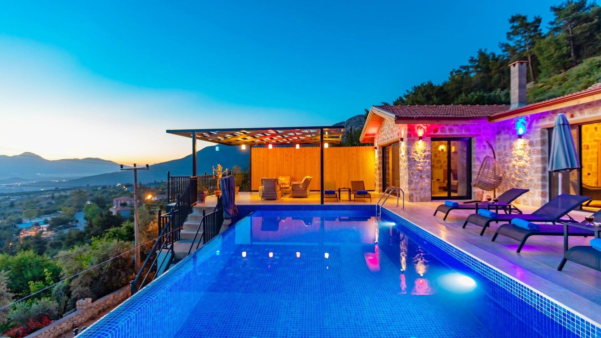 VBK75815 Villa Booking