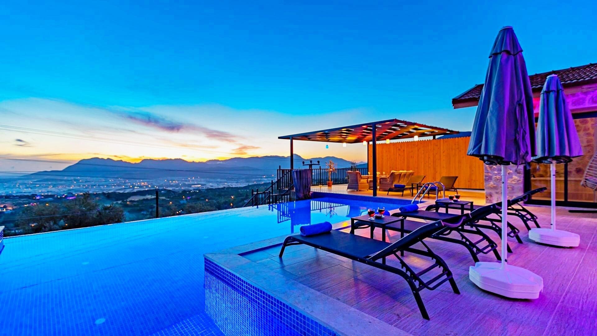 VBK75815 Villa Booking