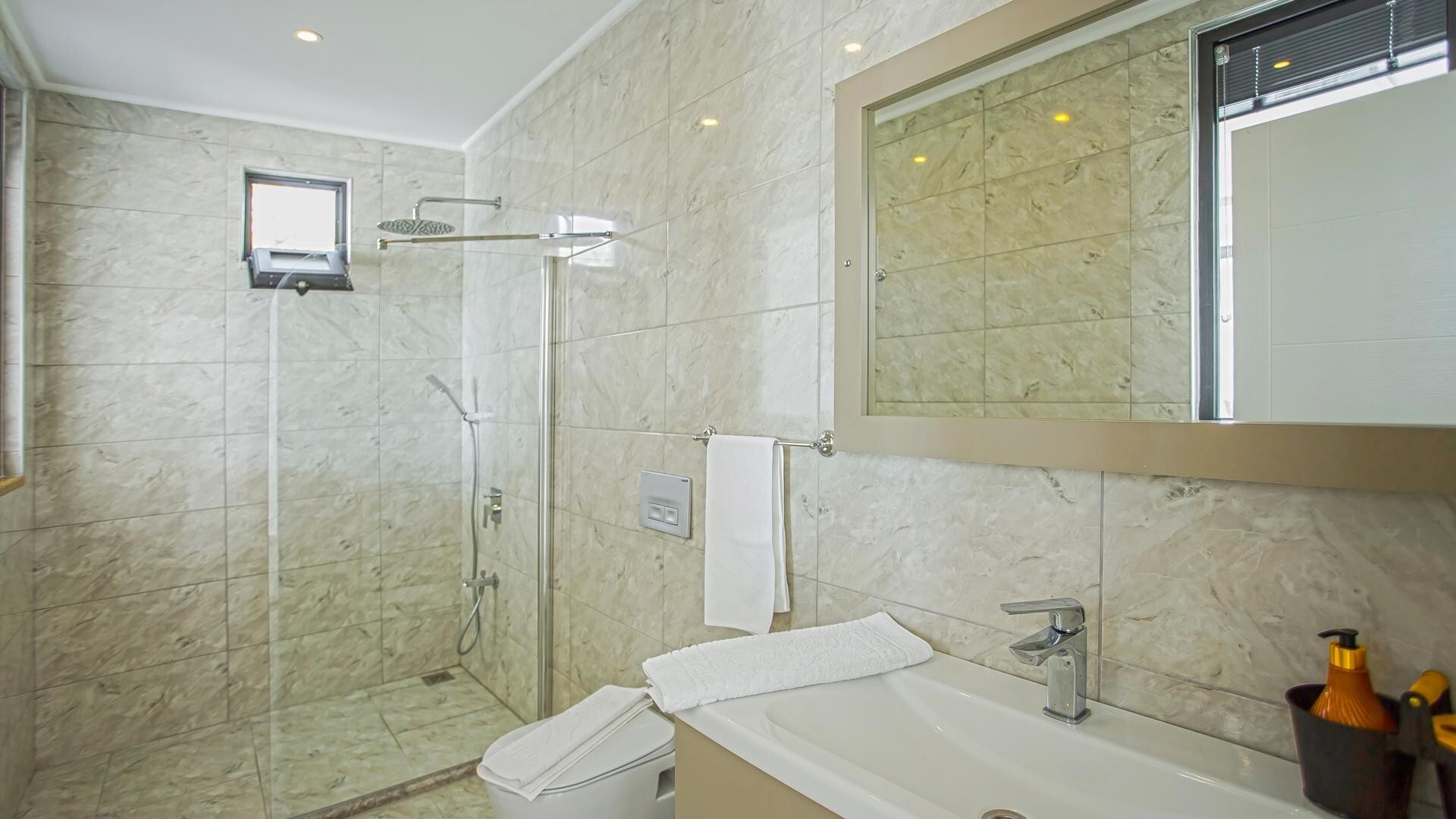 VBK62206 Villa Booking