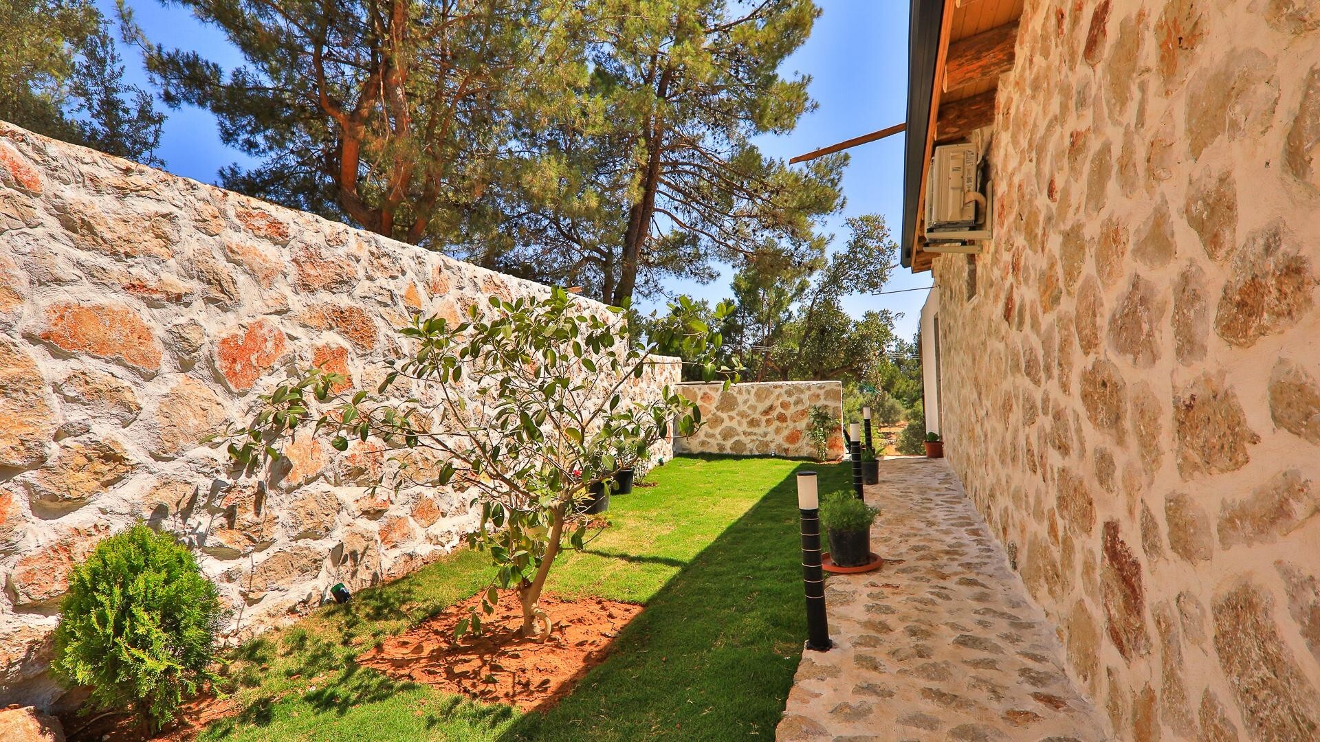 VBK48412 Villa Booking