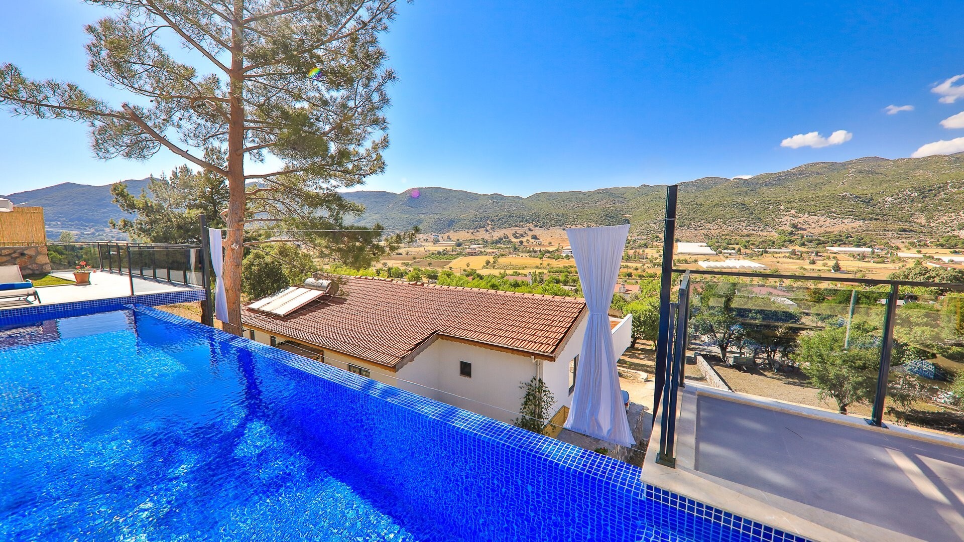 VBK13991 Villa Booking