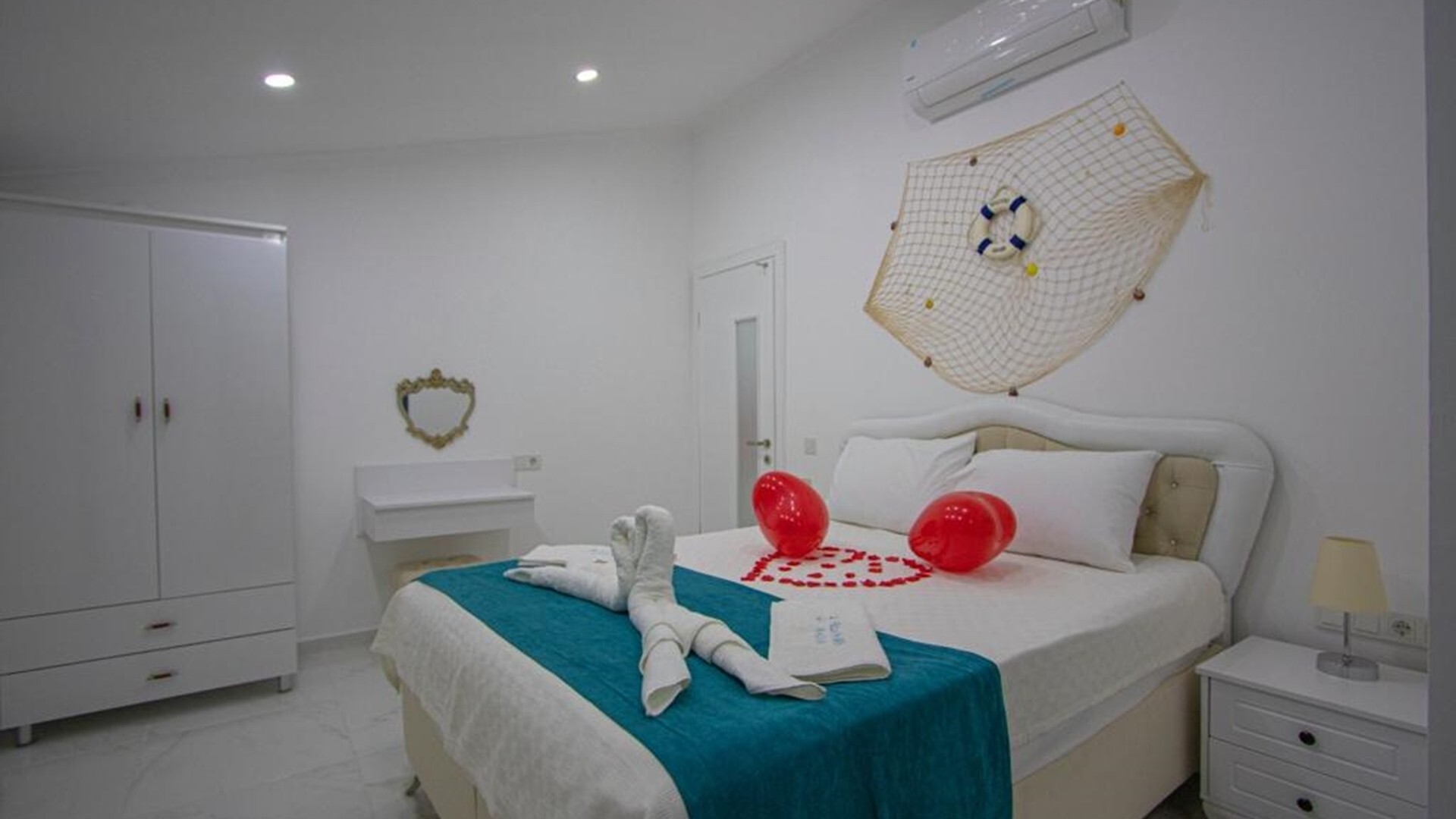 VBK75566 Villa Booking