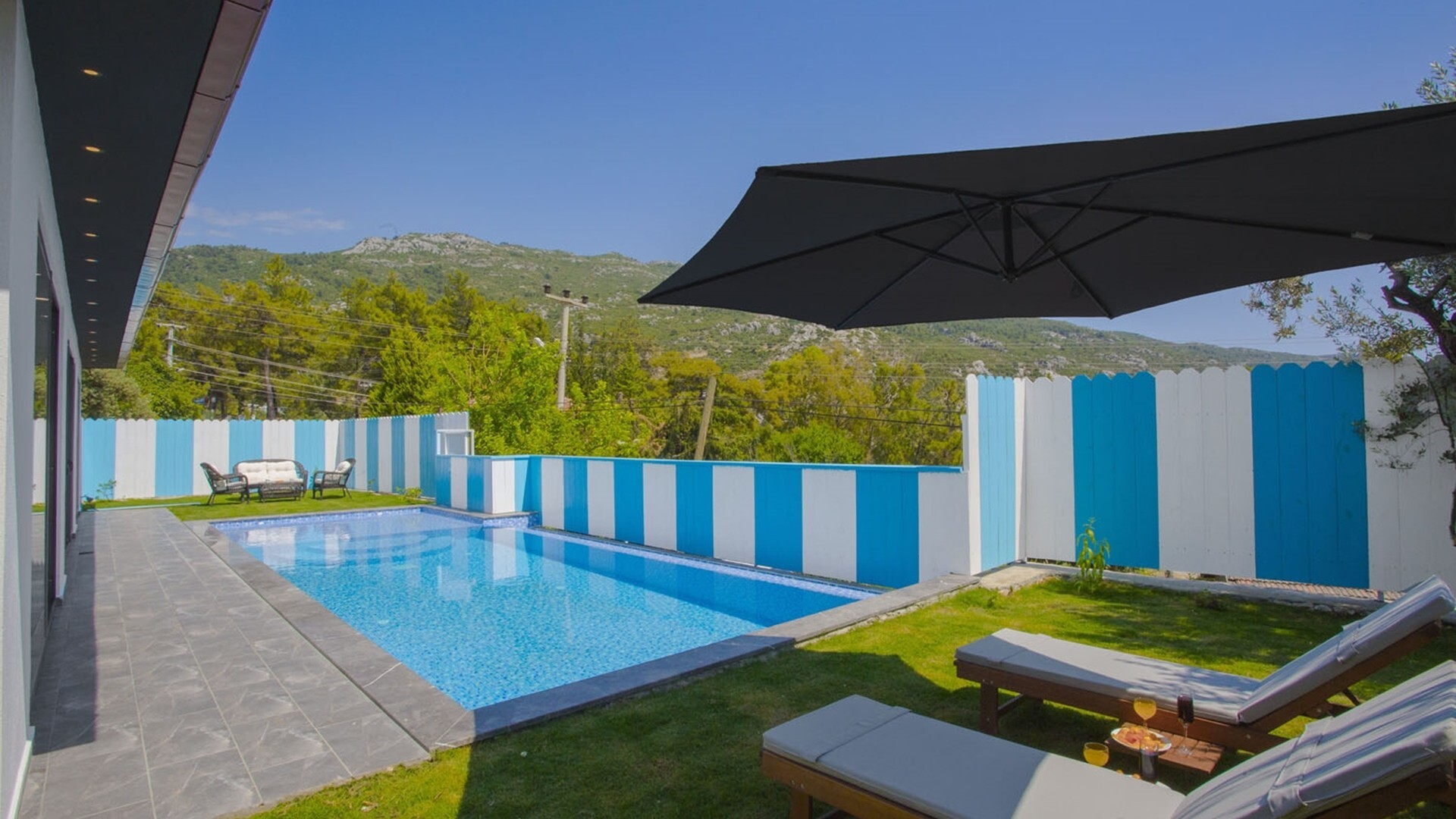 VBK86712 Villa Booking