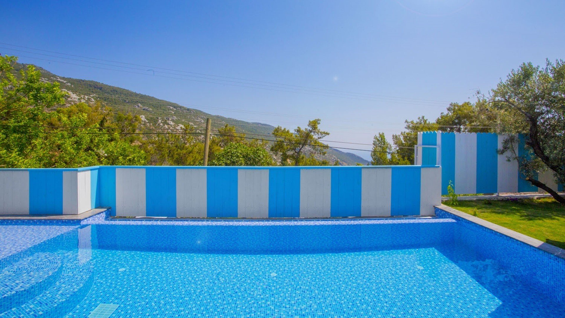 VBK86712 Villa Booking