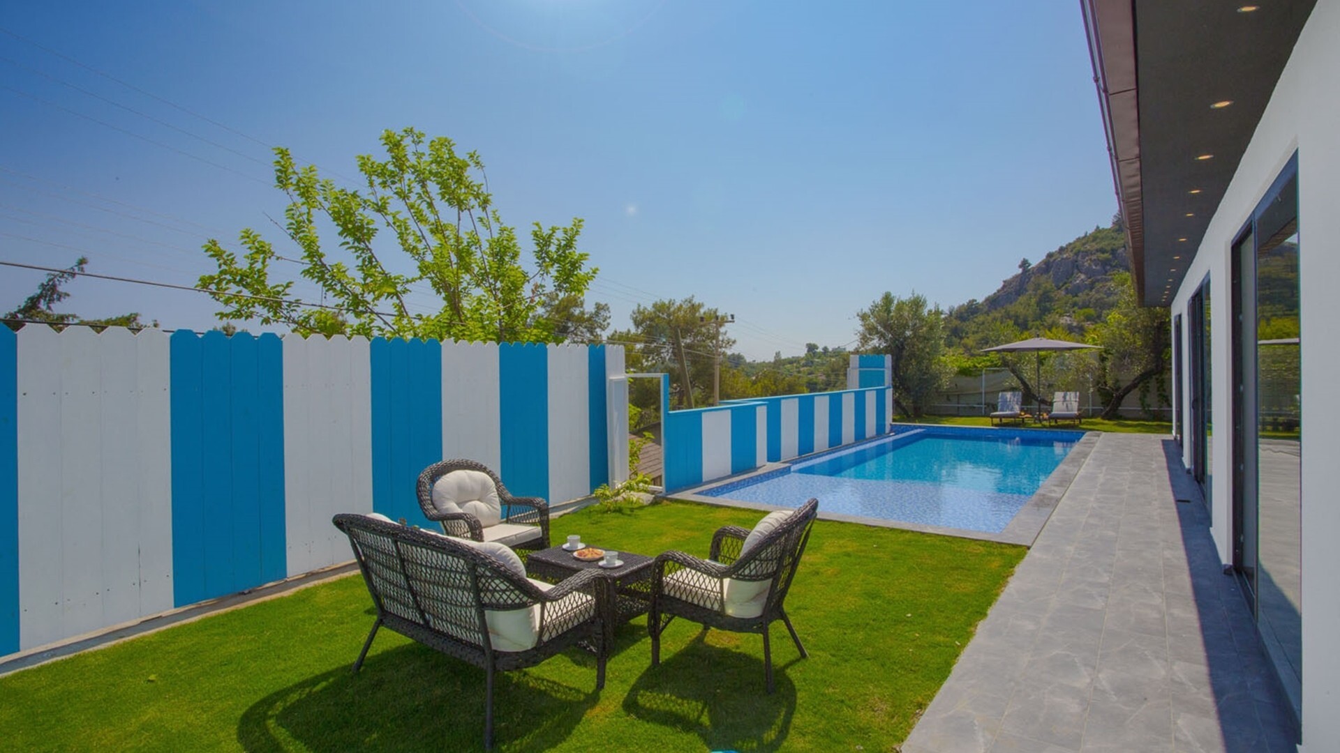 VBK86712 Villa Booking