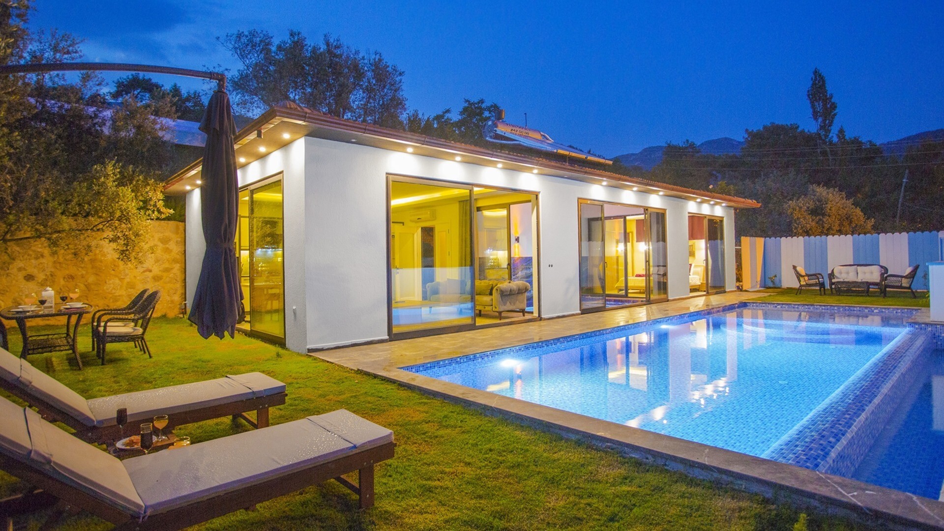 VBK86712 Villa Booking