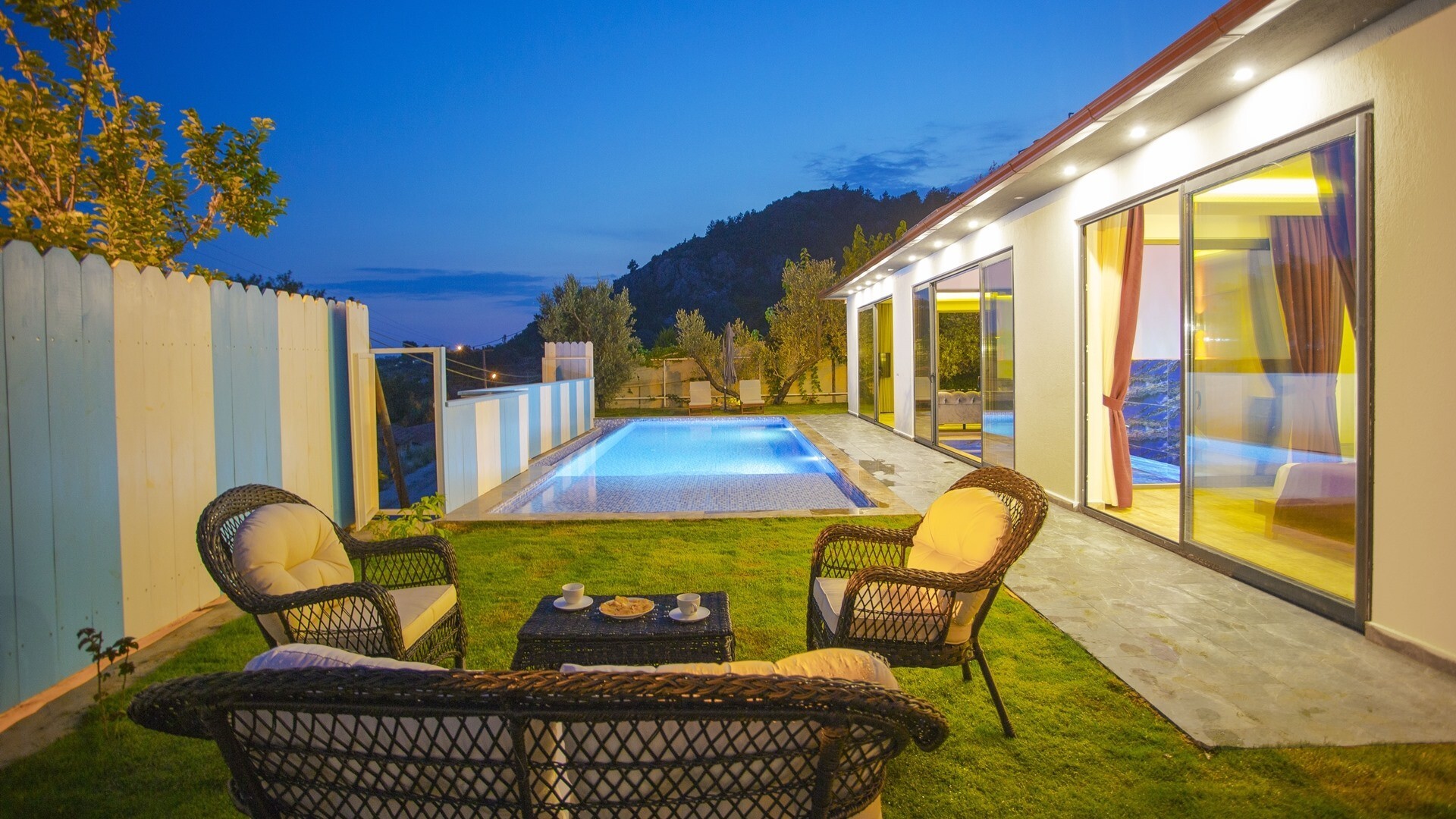 VBK86712 Villa Booking