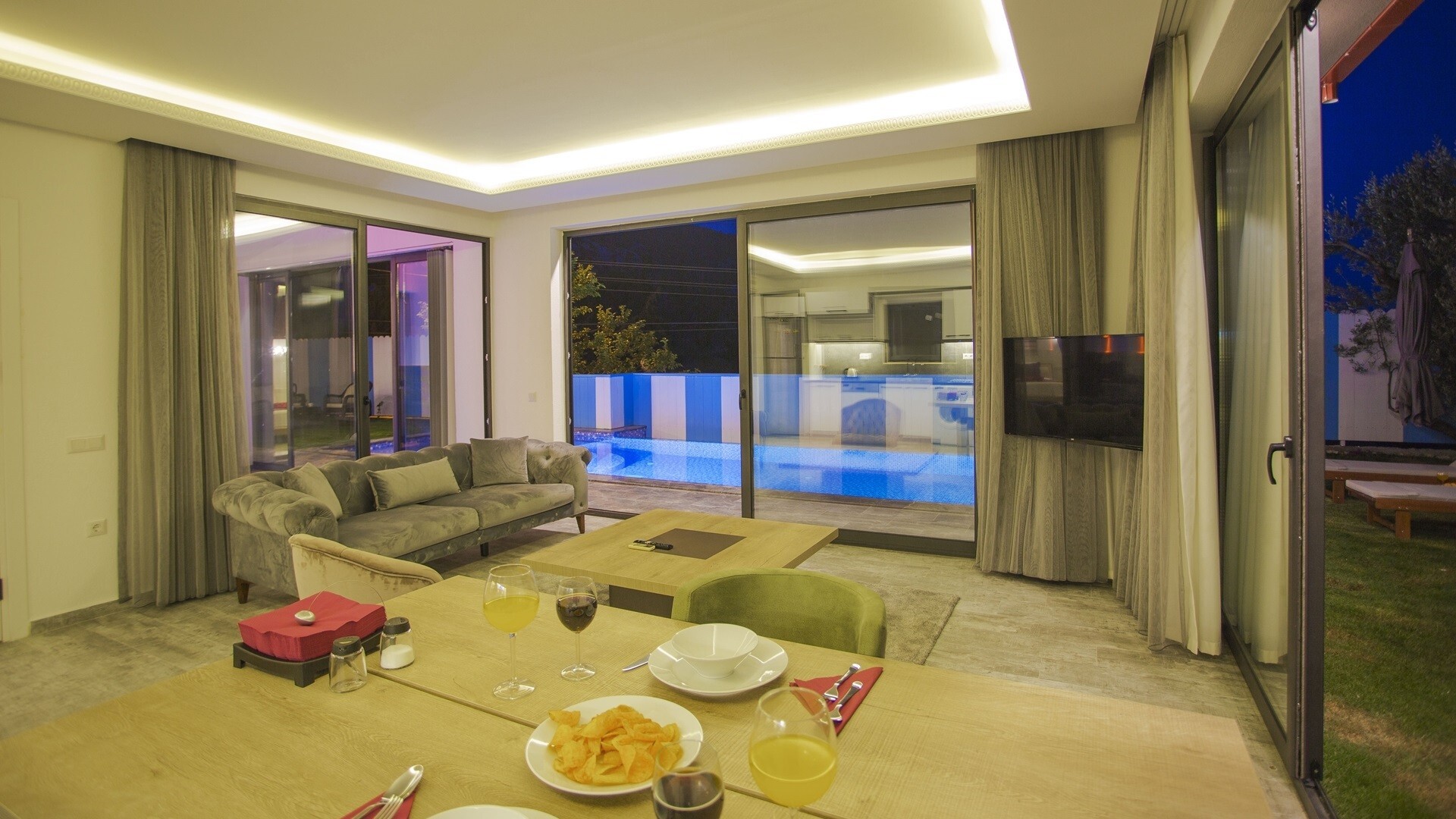 VBK86712 Villa Booking