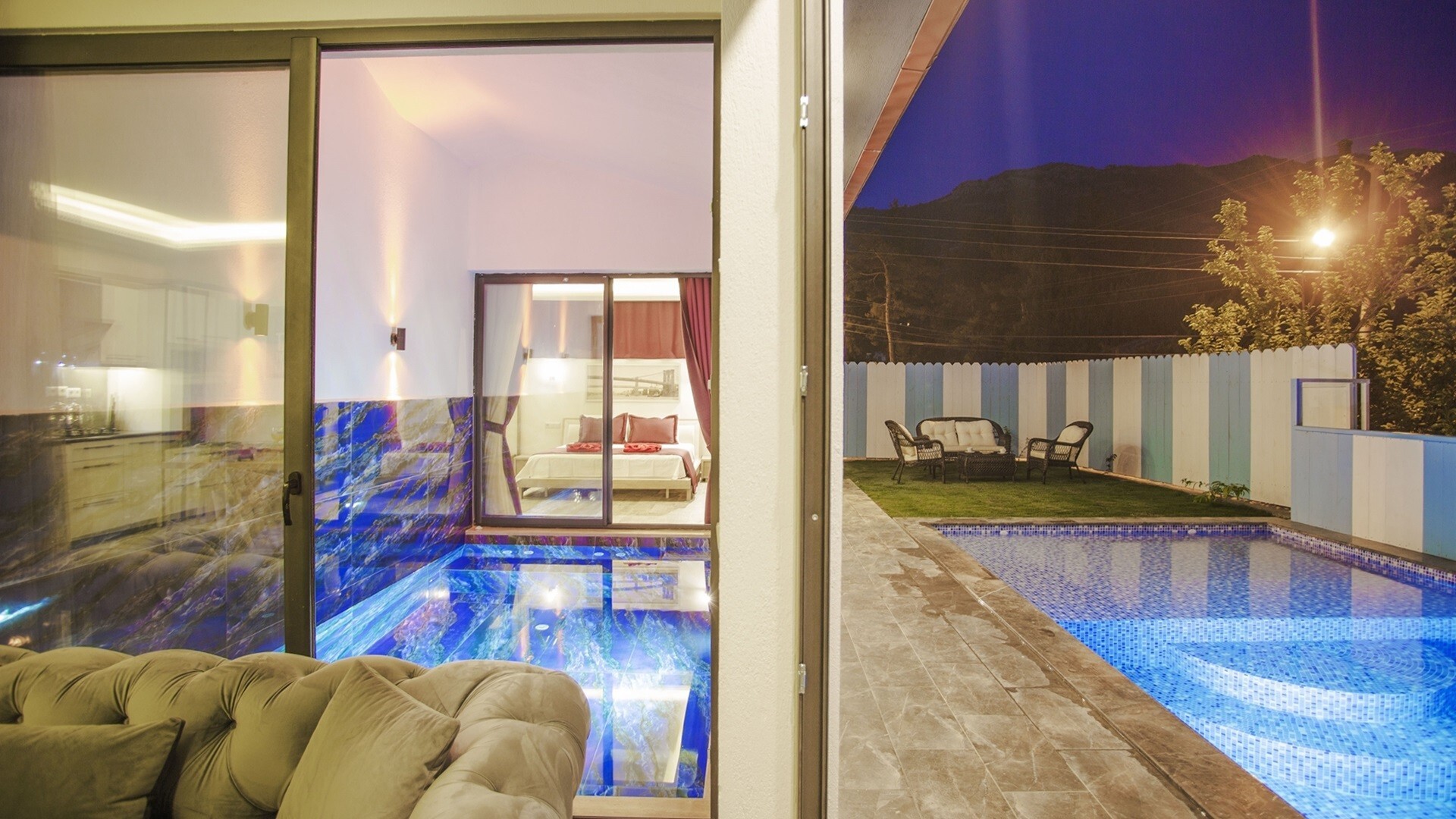 VBK86712 Villa Booking