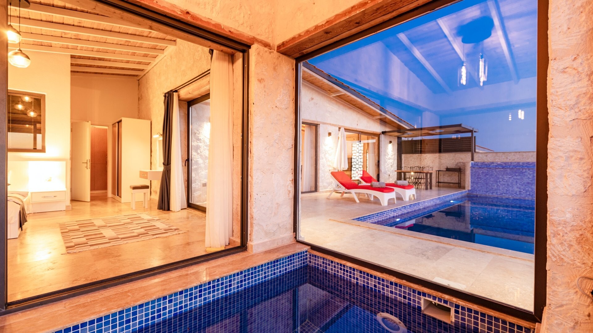 VBK83670 Villa Booking