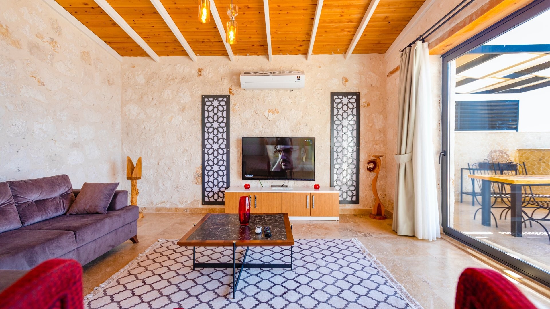 VBK83670 Villa Booking