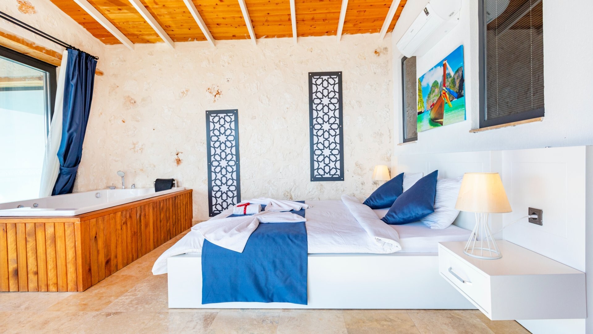 VBK83670 Villa Booking