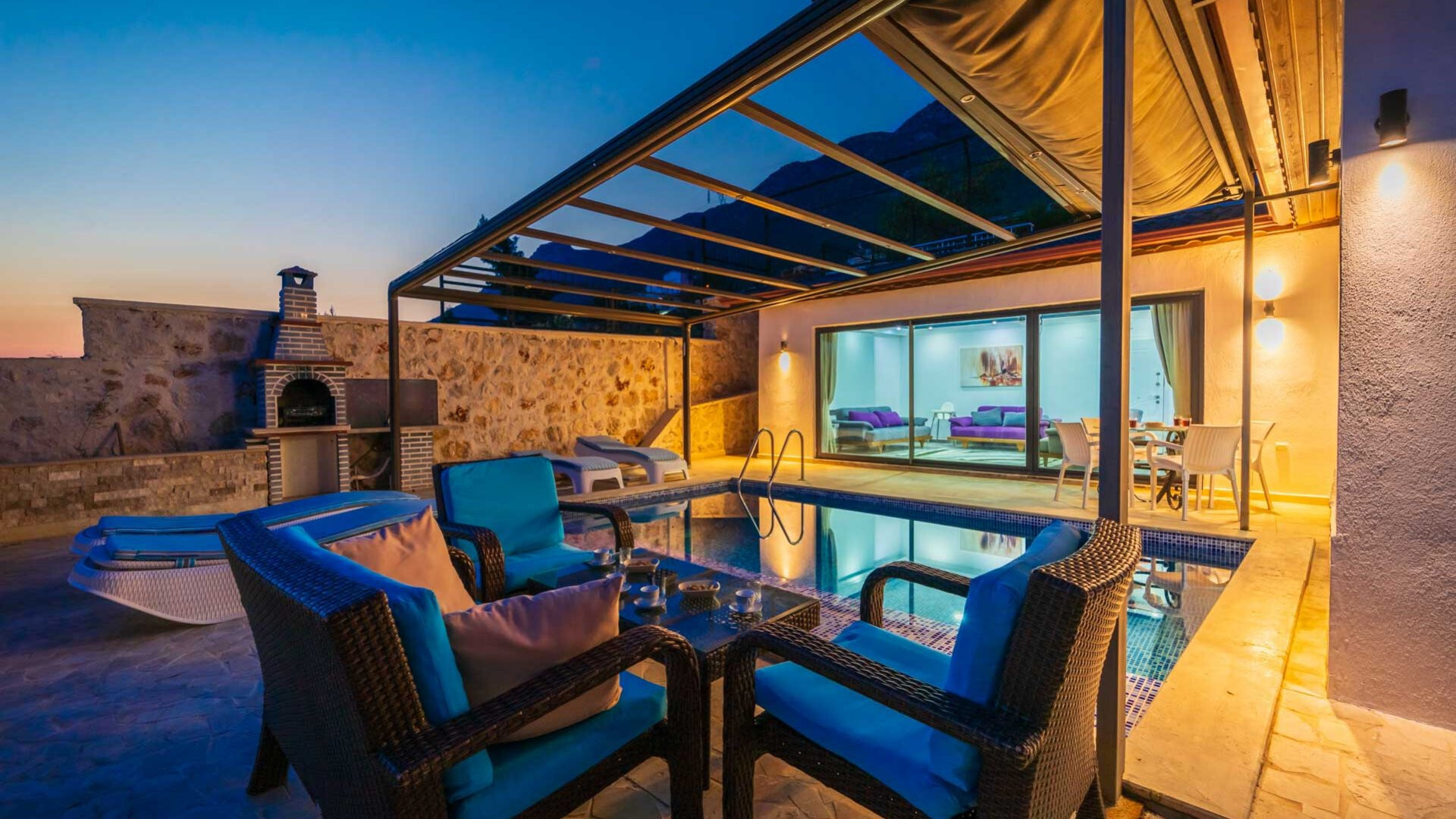 VBK52719 Villa Booking