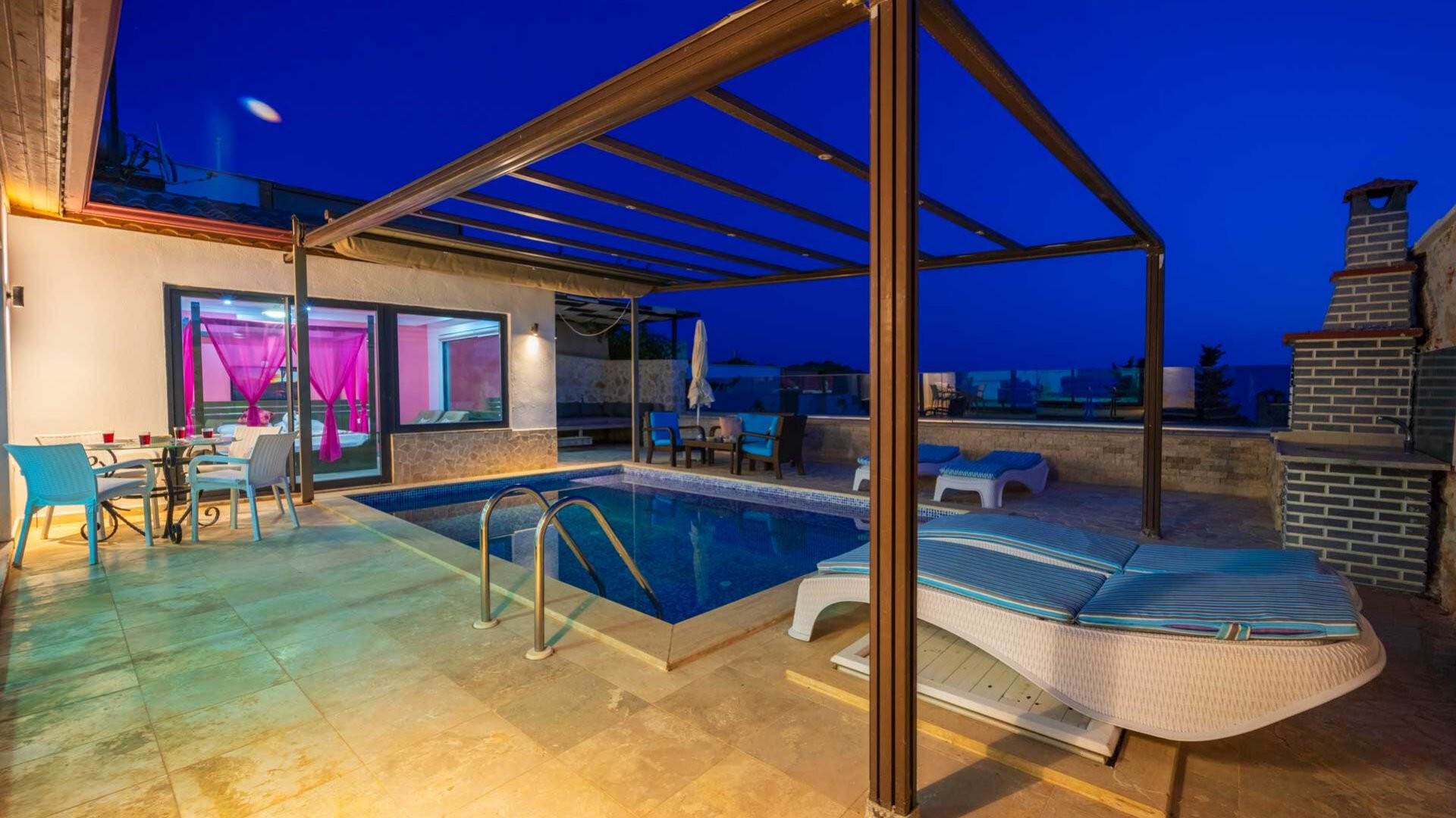 VBK52719 Villa Booking