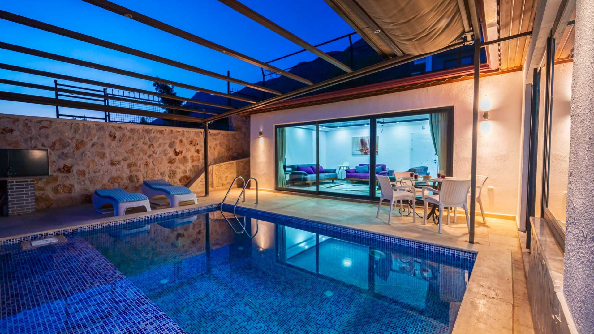 VBK52719 Villa Booking