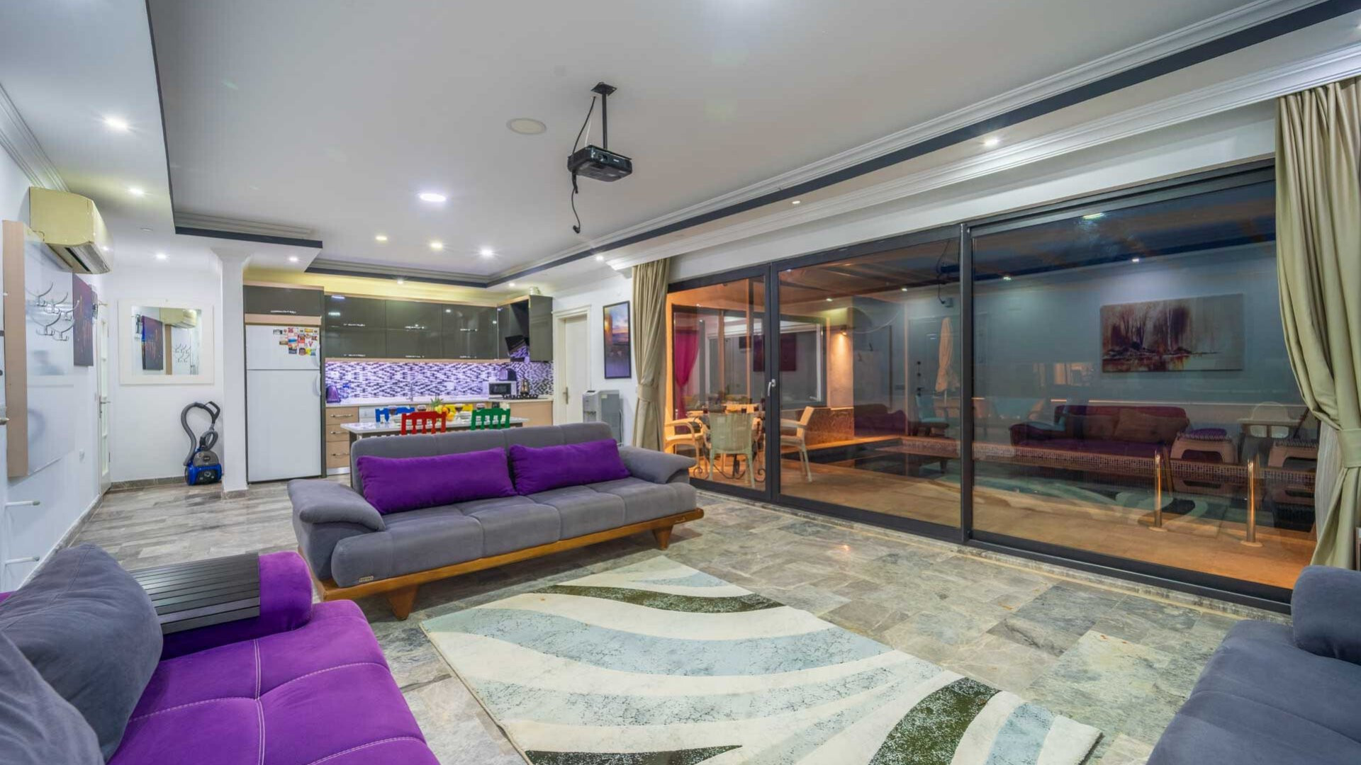 VBK52719 Villa Booking