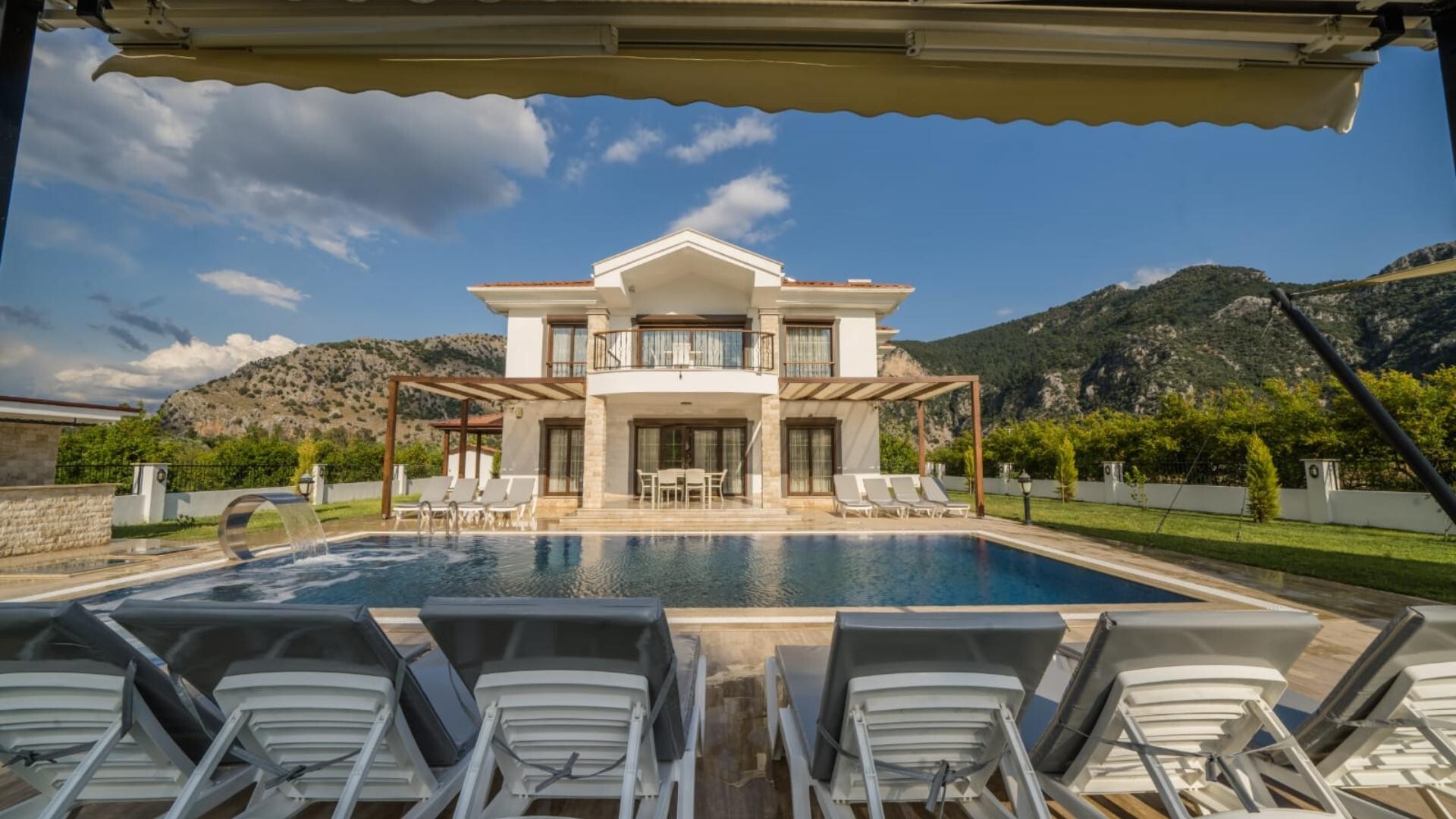 VBK57230 Villa Booking