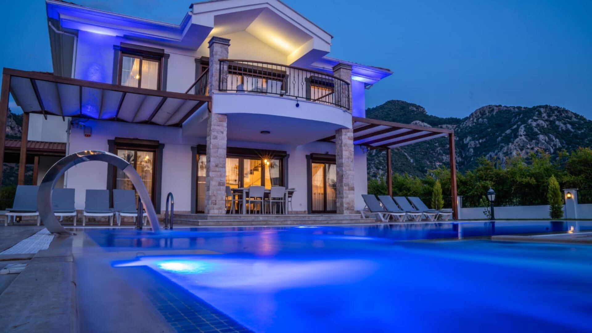 VBK57230 Villa Booking