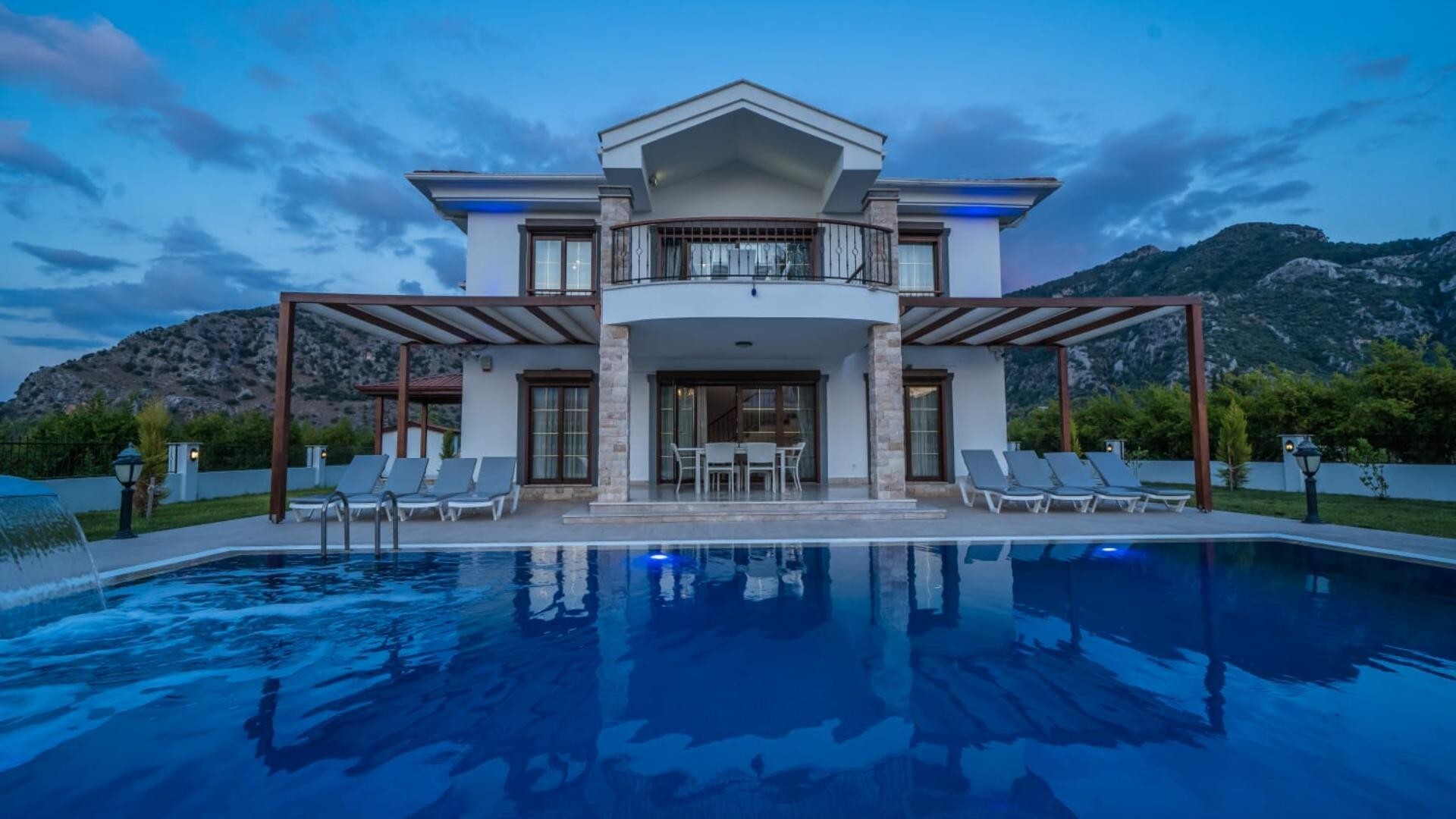 VBK57230 Villa Booking