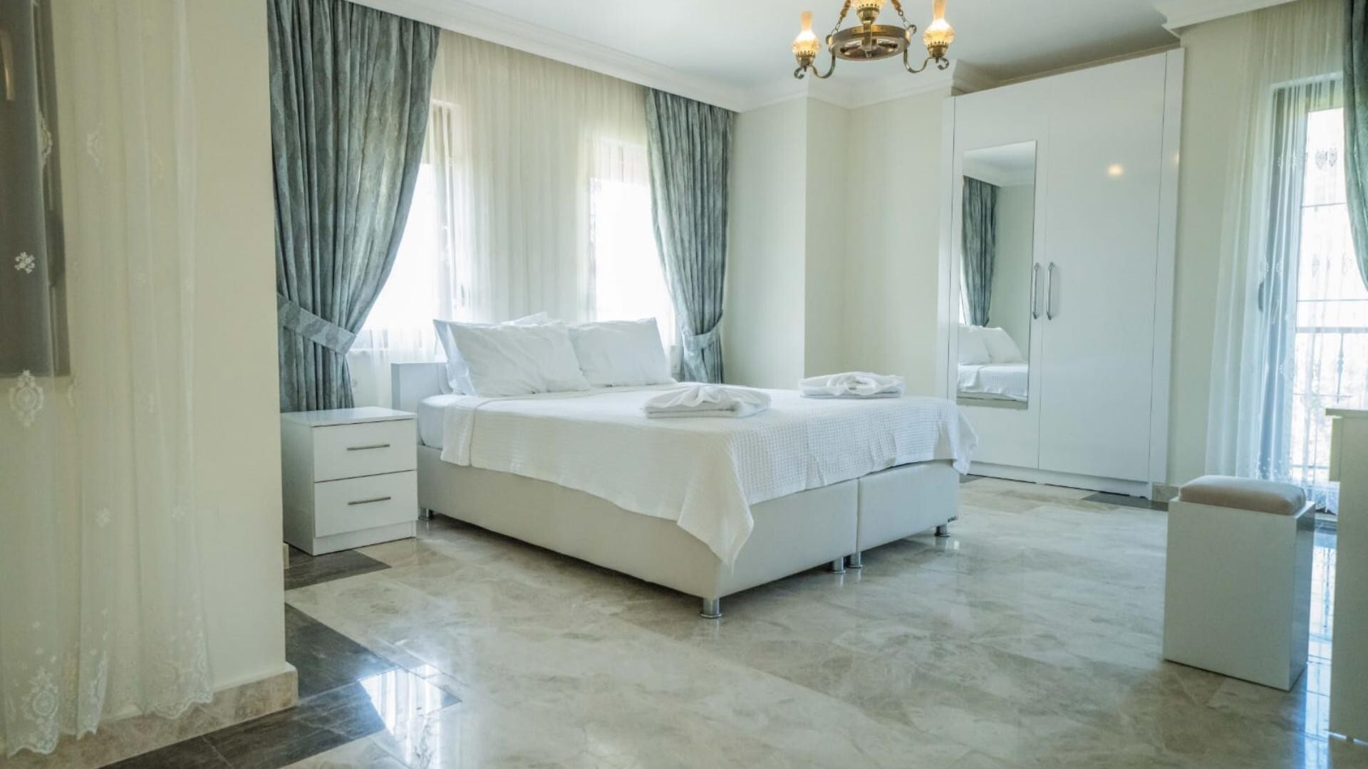 VBK57230 Villa Booking