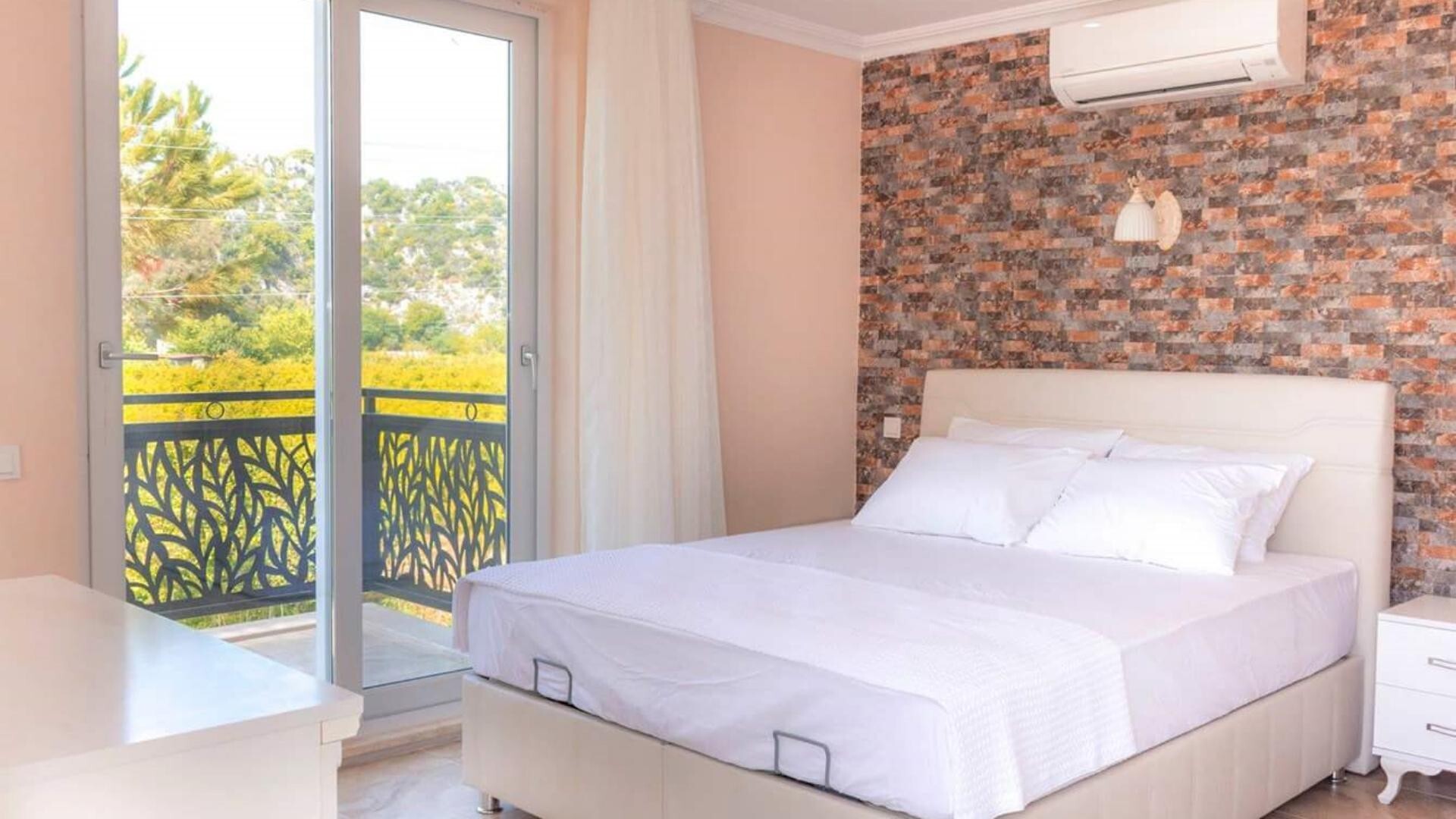 VBK57230 Villa Booking