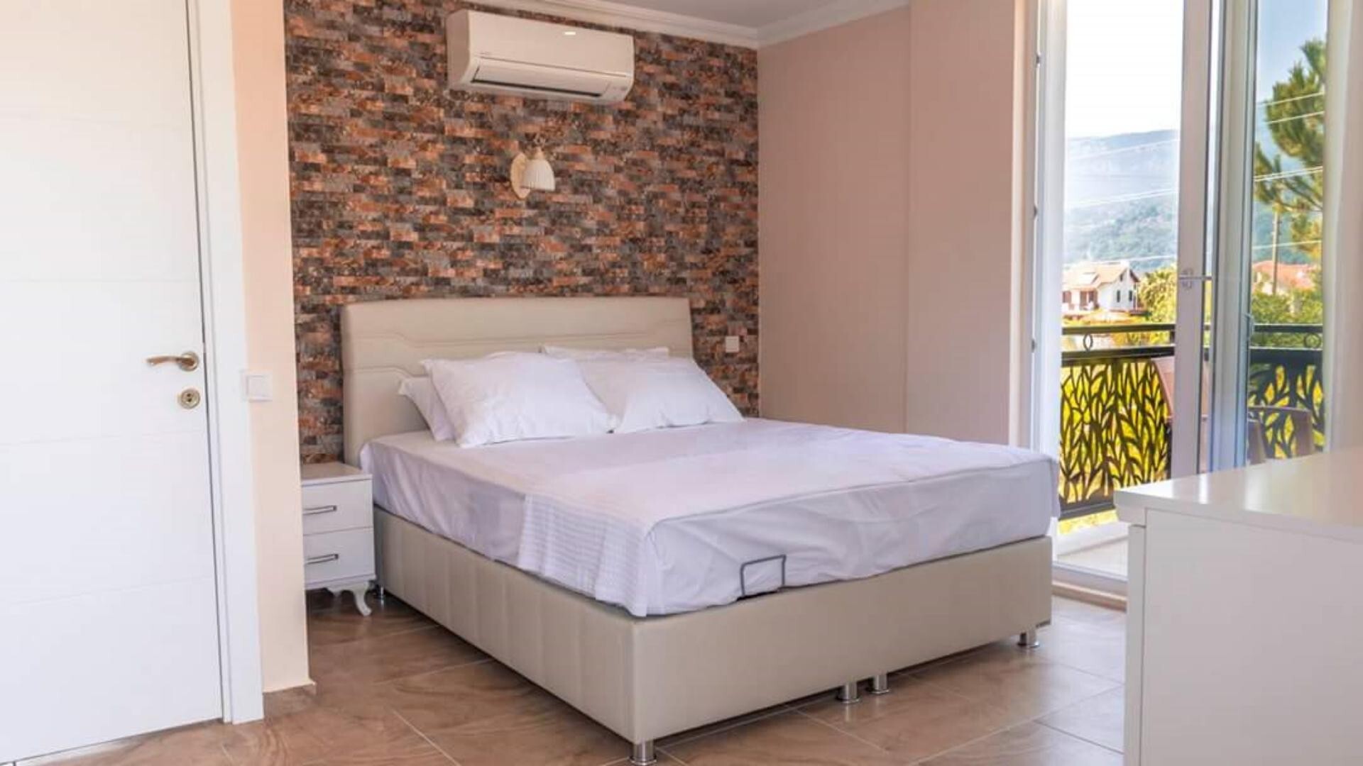 VBK57230 Villa Booking