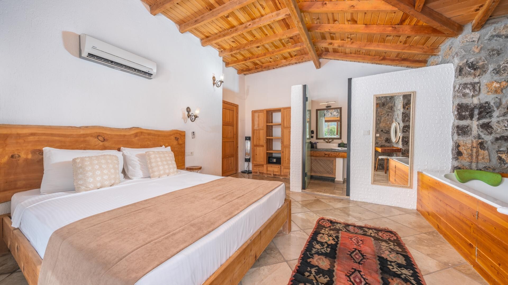 VBK70901 Villa Booking