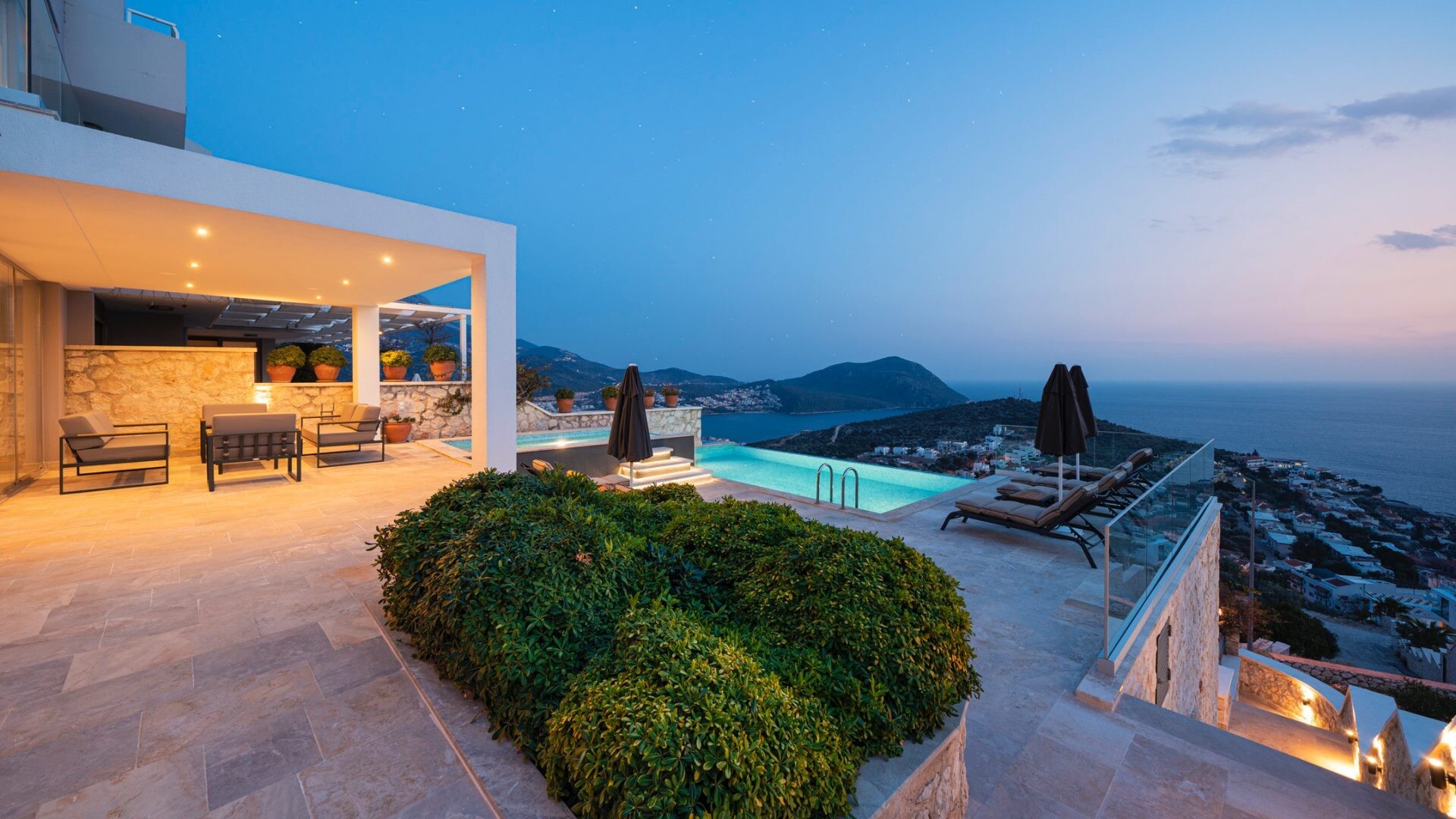 VBK70281 Villa Booking