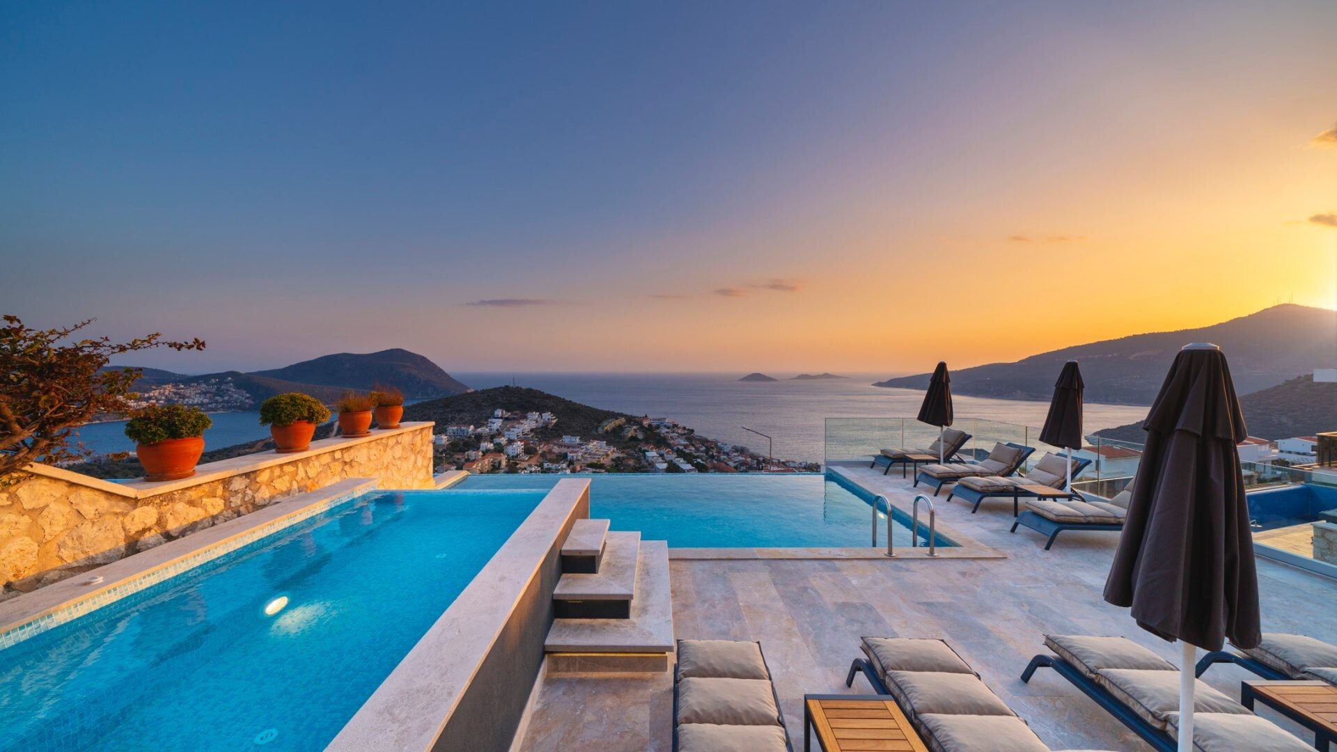 VBK70281 Villa Booking