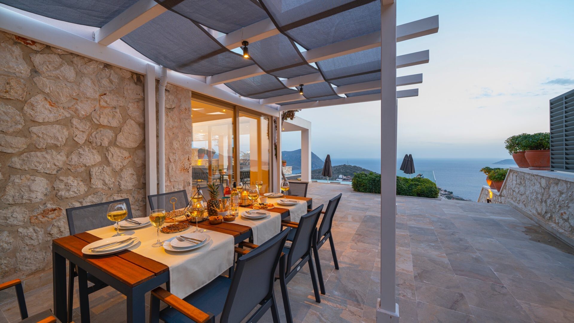 VBK70281 Villa Booking