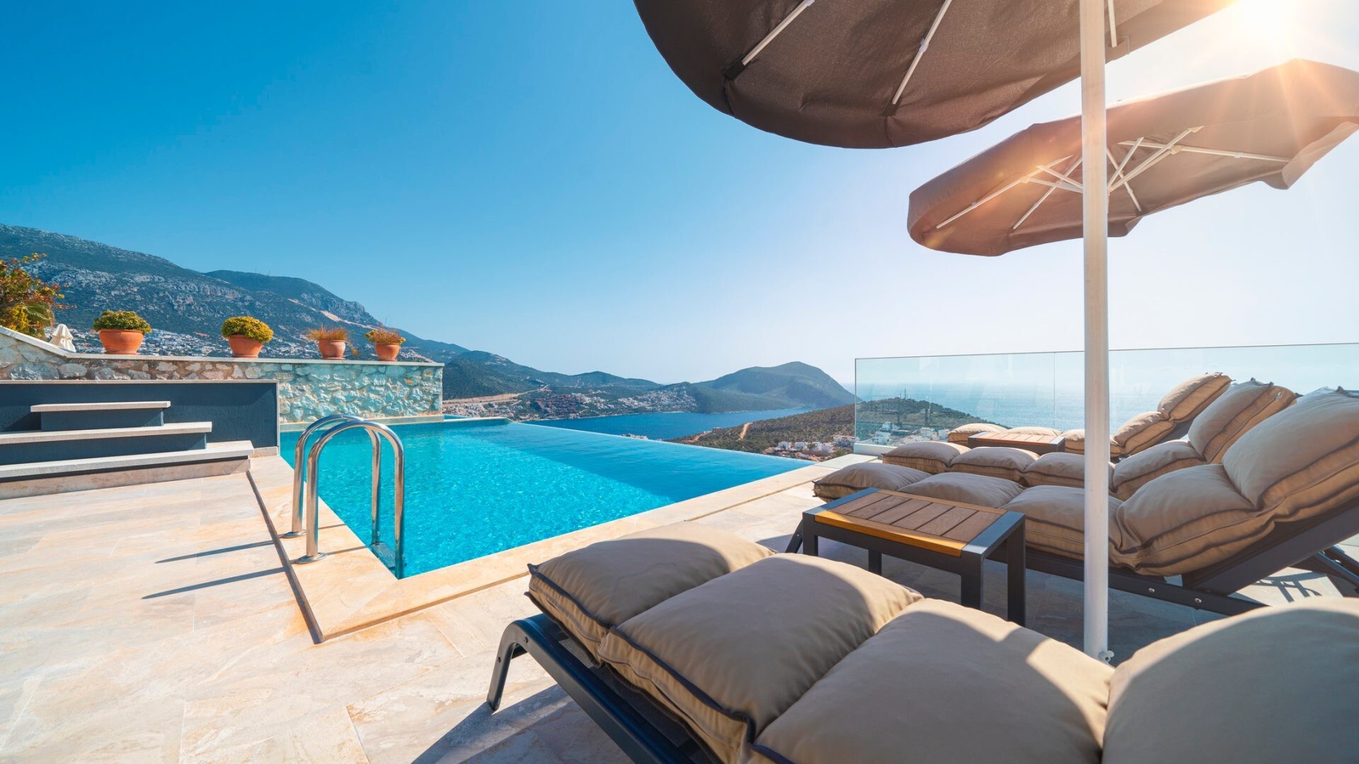 VBK70281 Villa Booking