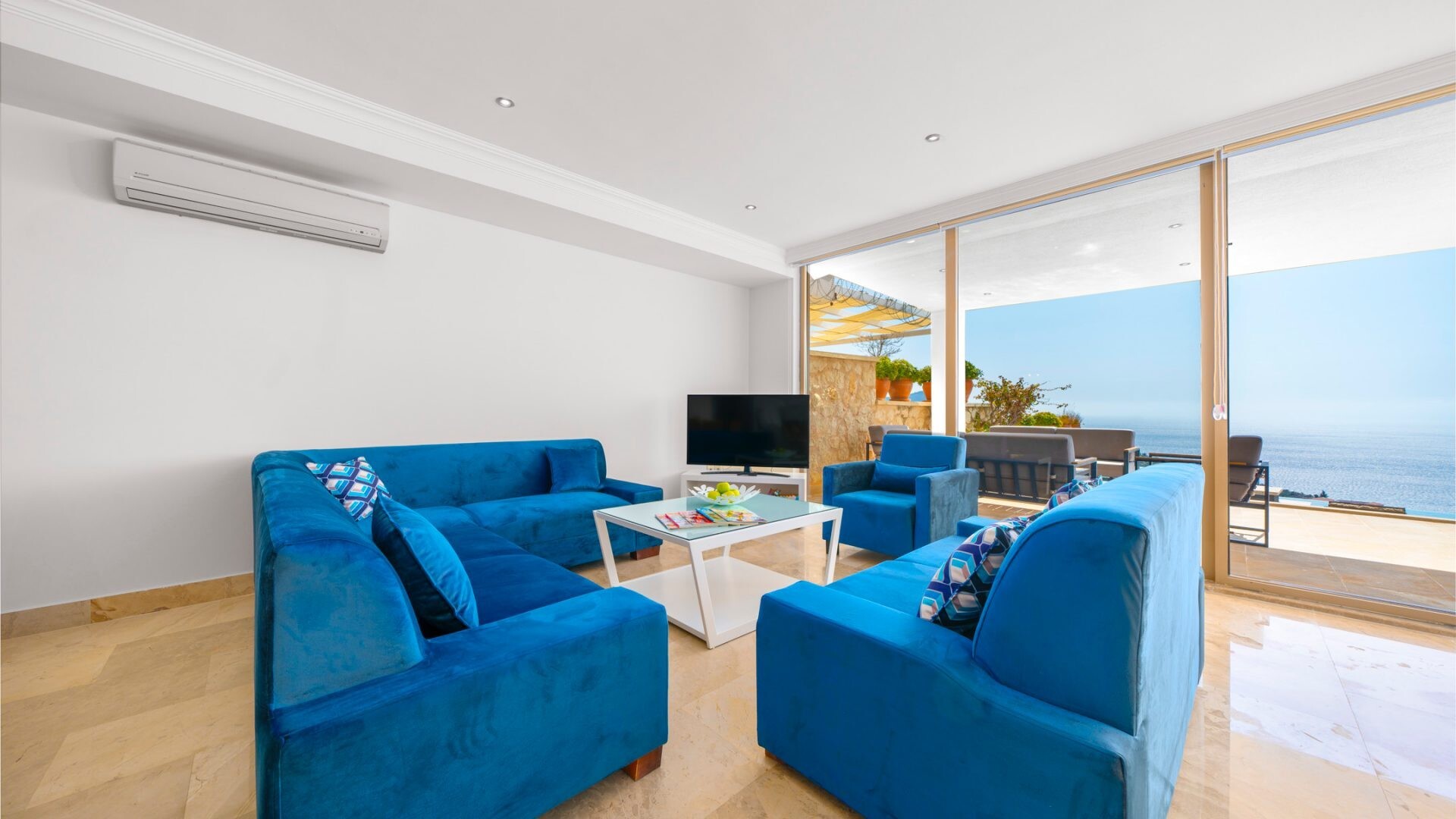 VBK70281 Villa Booking