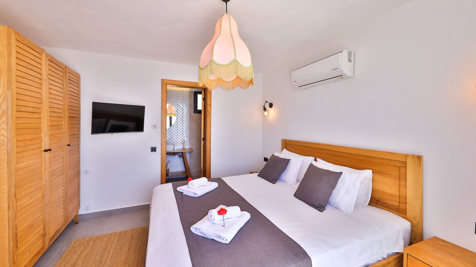 VBK58624 Villa Booking
