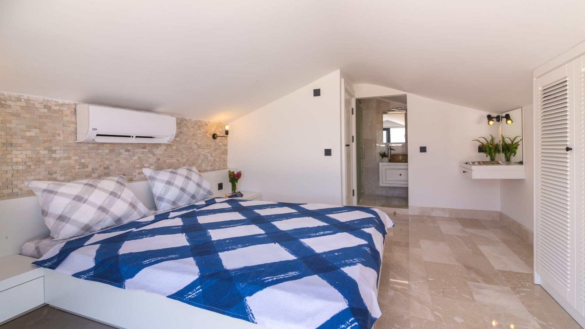 VBK96679 Villa Booking