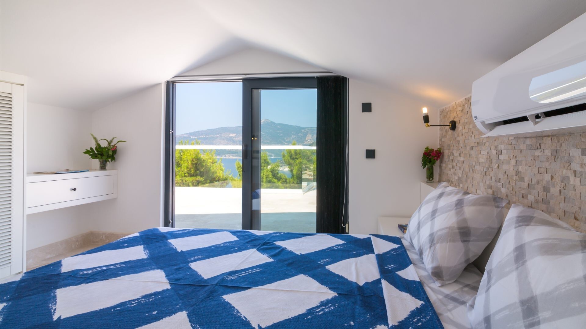 VBK96679 Villa Booking