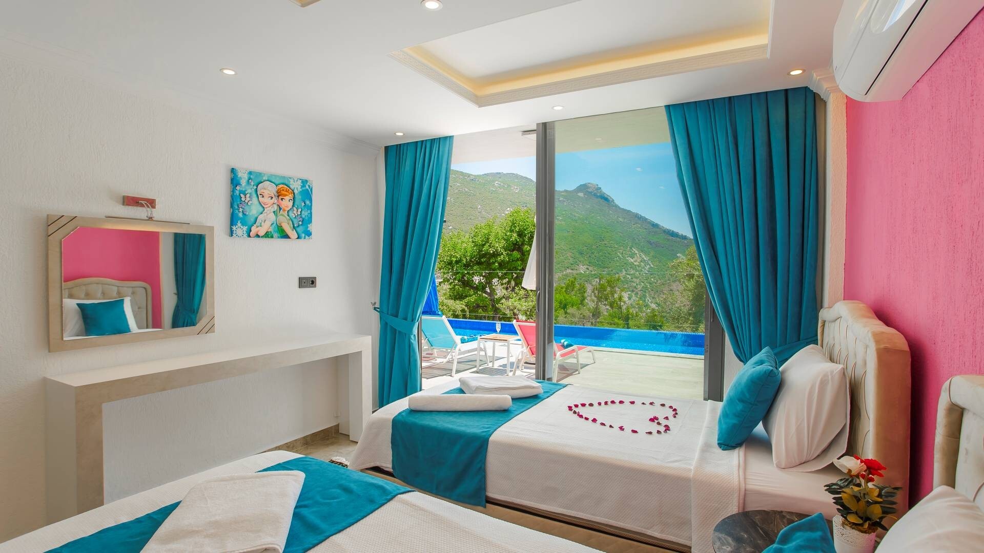 VBK94956 Villa Booking