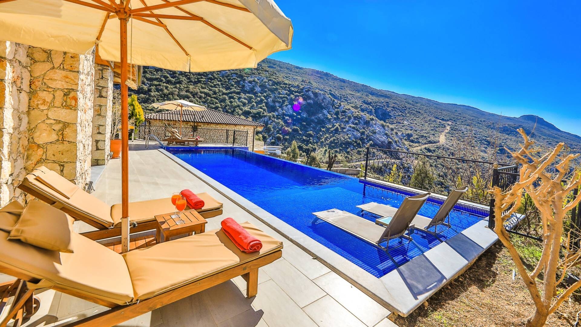 VBK13050 Villa Booking