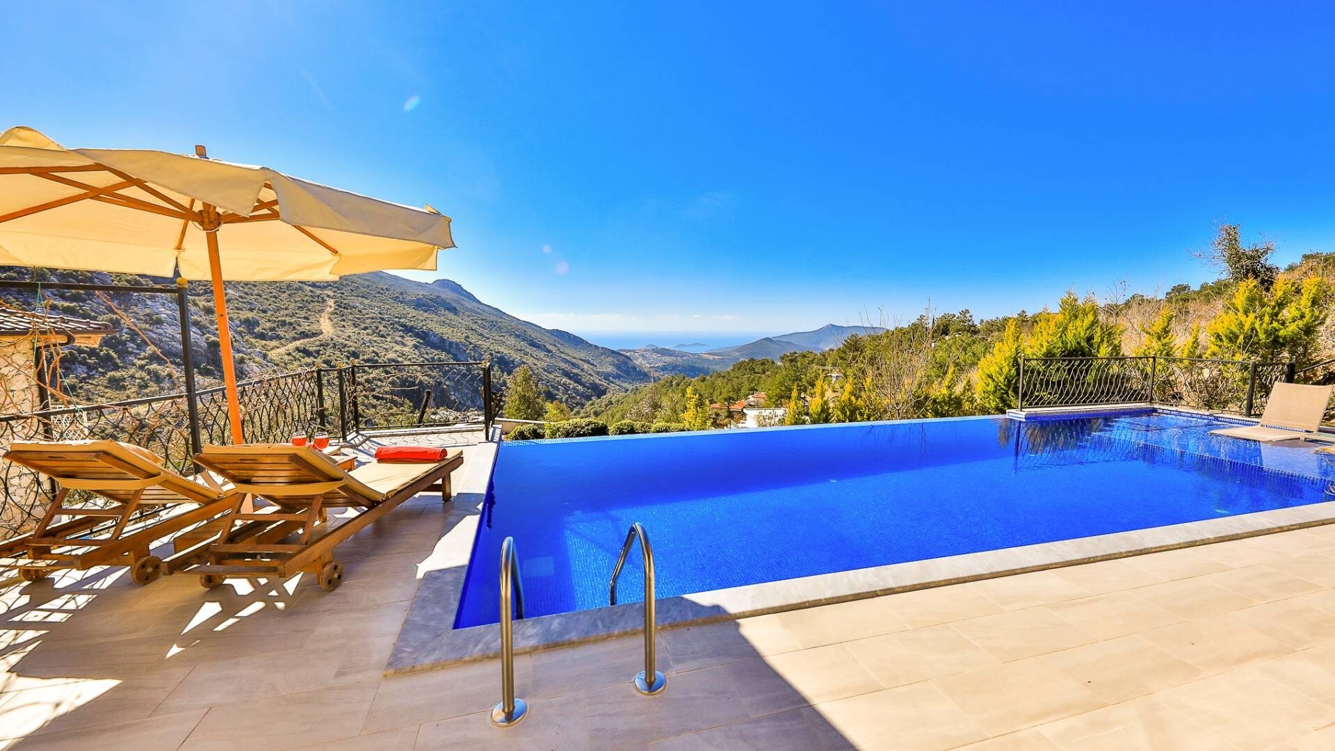 VBK13050 Villa Booking