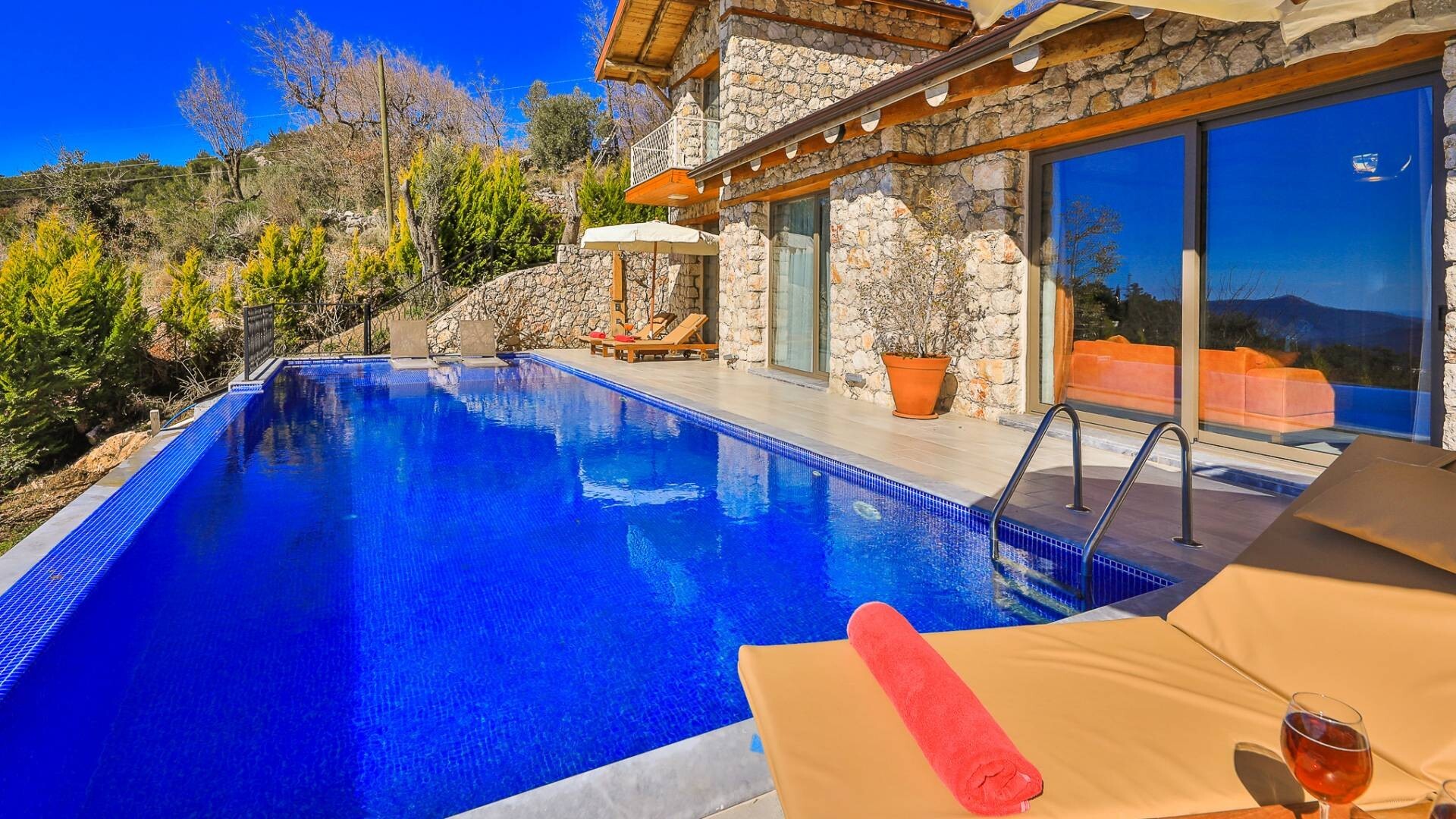 VBK13050 Villa Booking