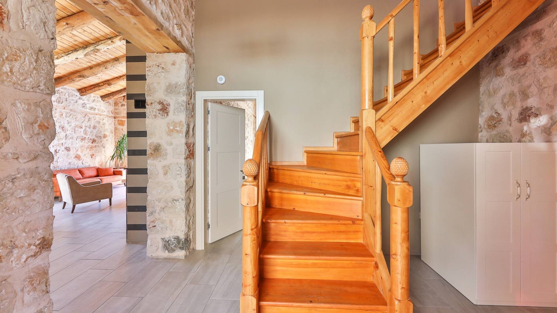 VBK13050 Villa Booking