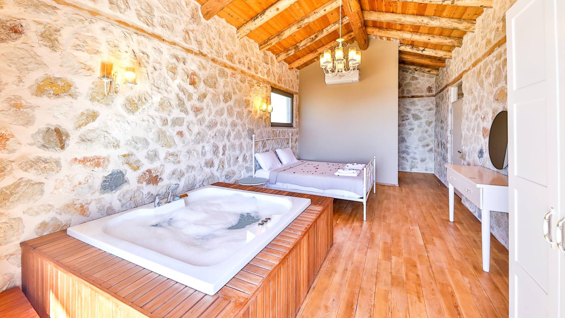 VBK13050 Villa Booking